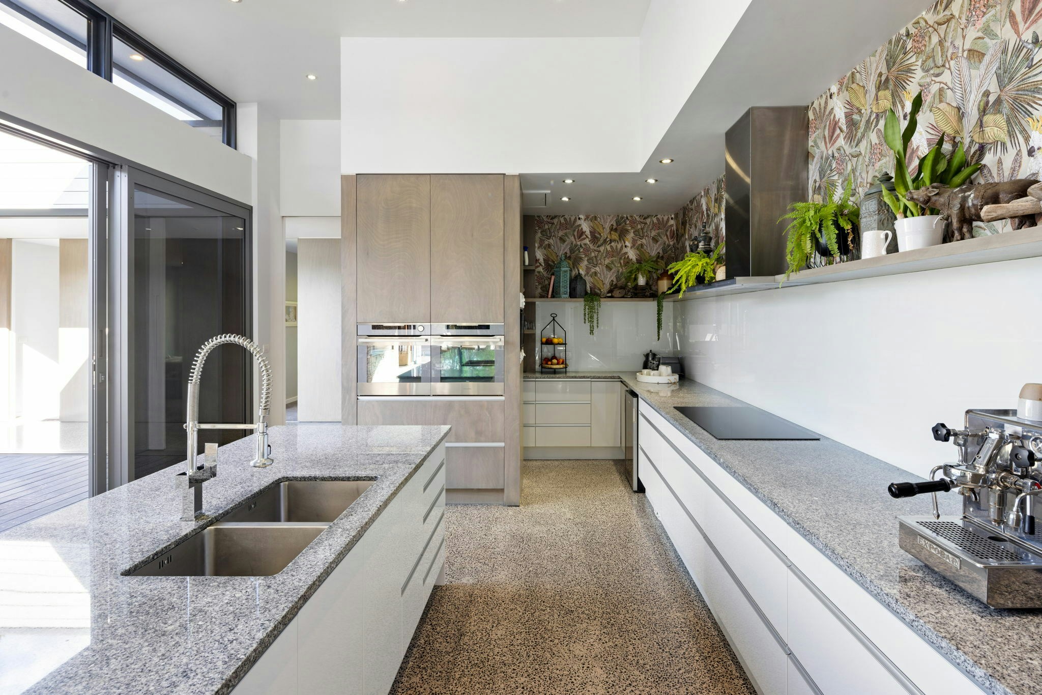 57 web or mls in House AR5 8235