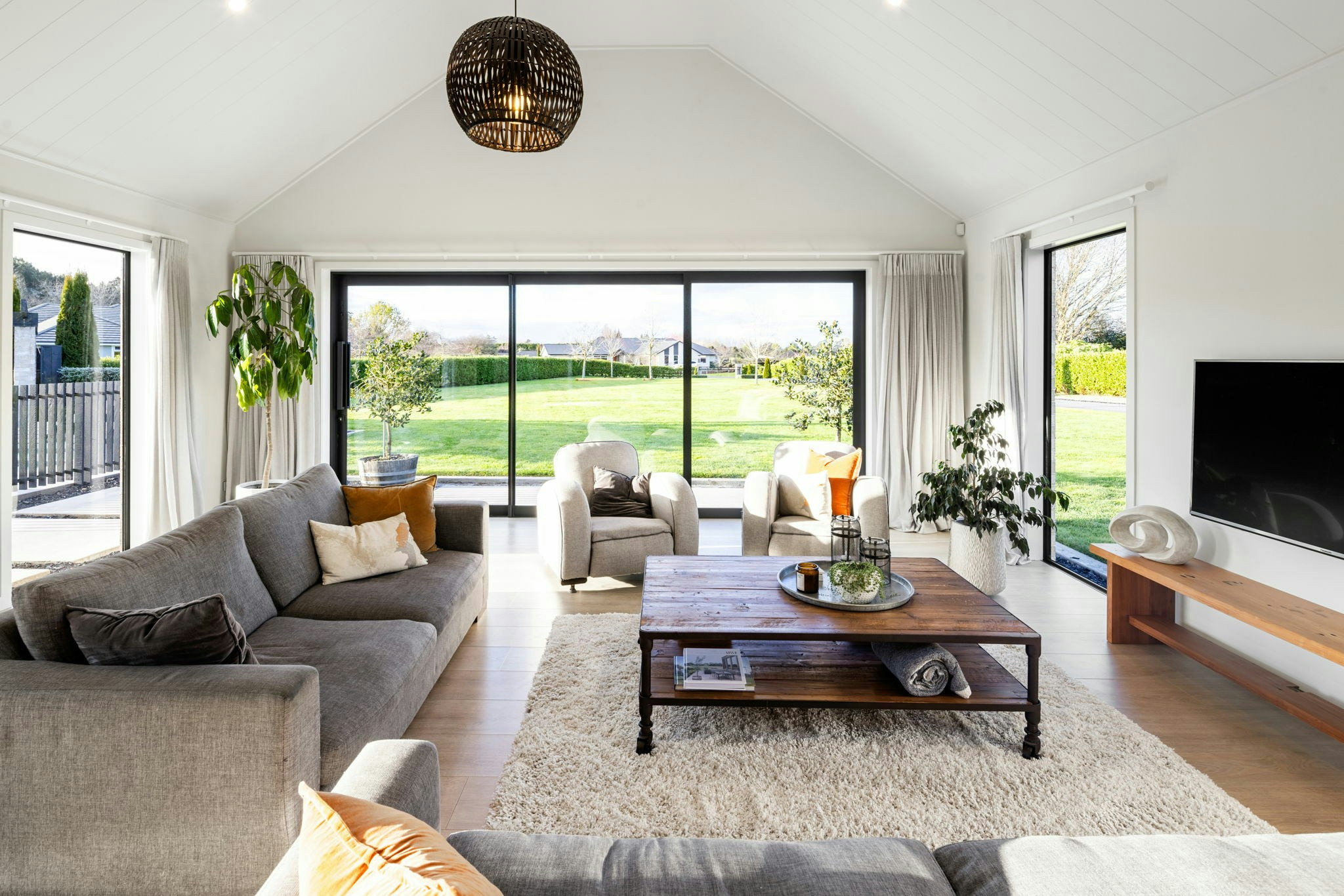 57 web or mls in House AR5 9165