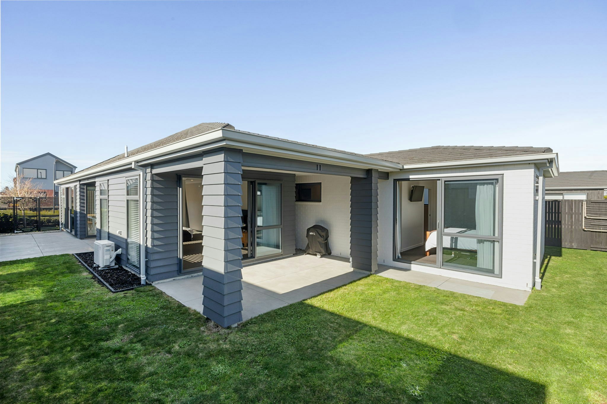 6 web or mls in House AR0 8275