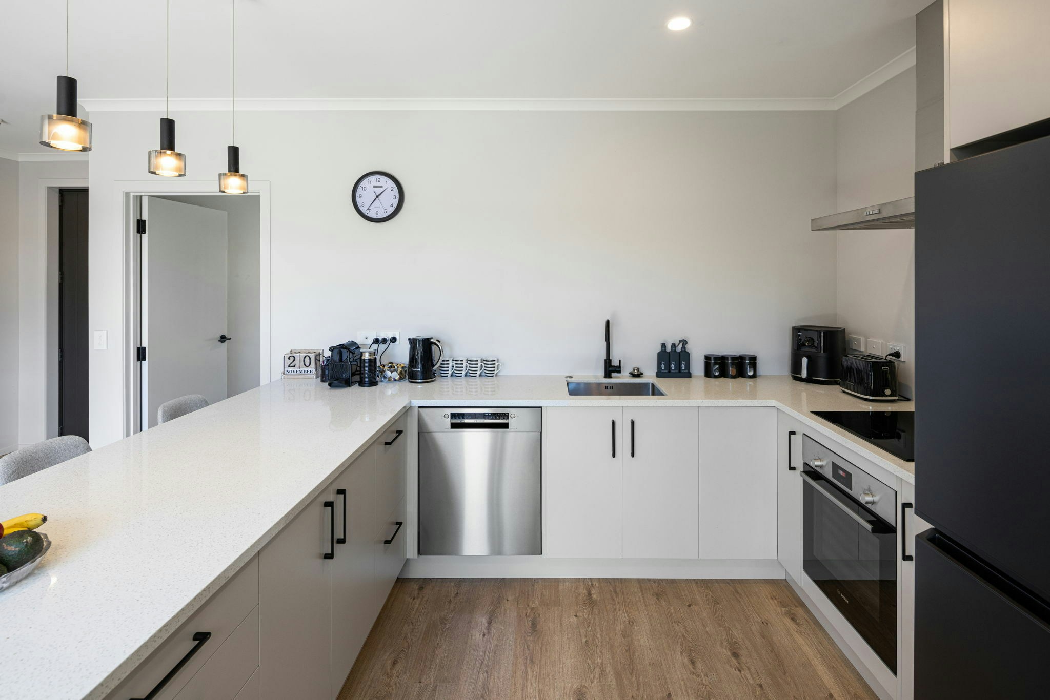 6 web or mls in House AR5 6774