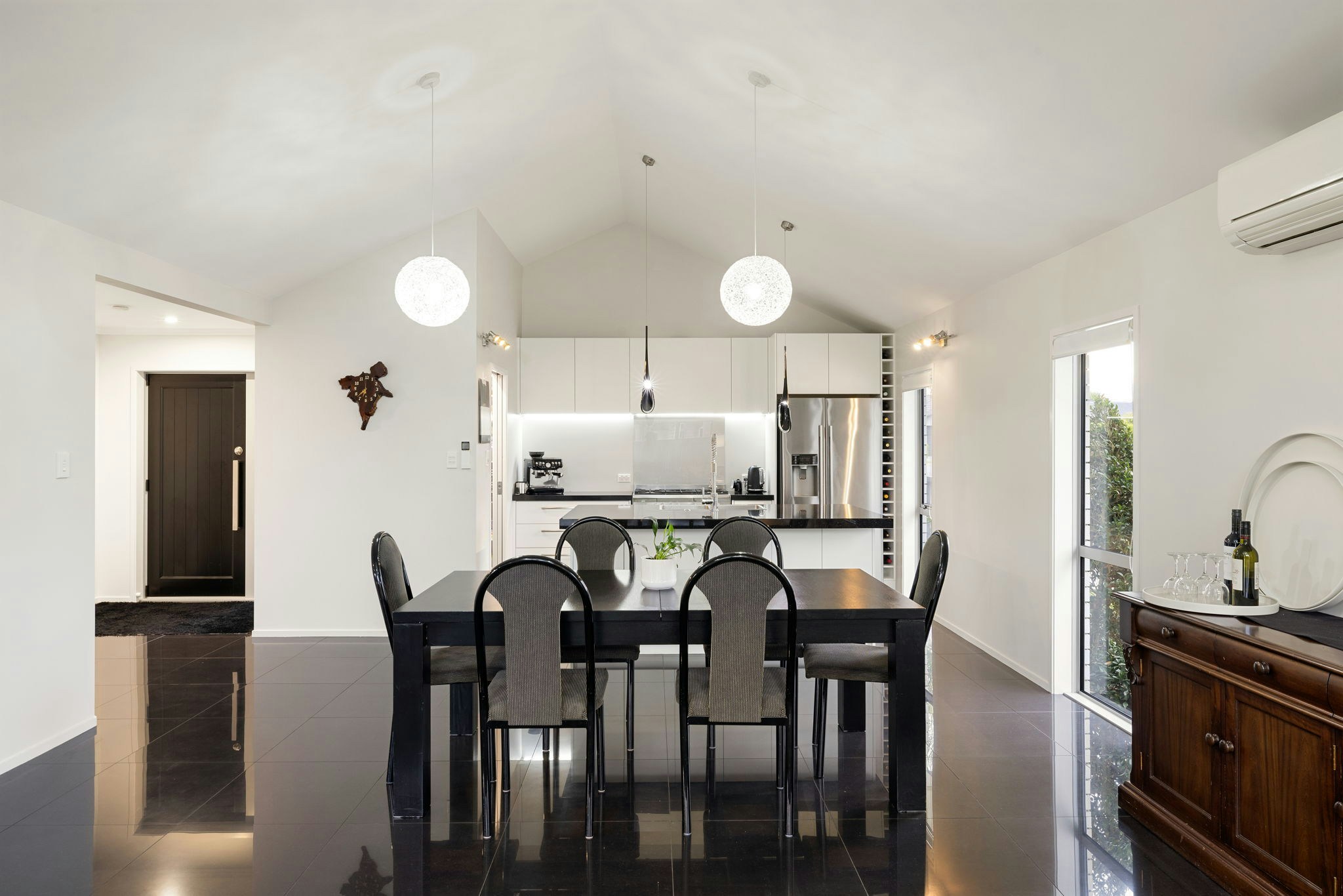 6 web or mls in House SR5 1097