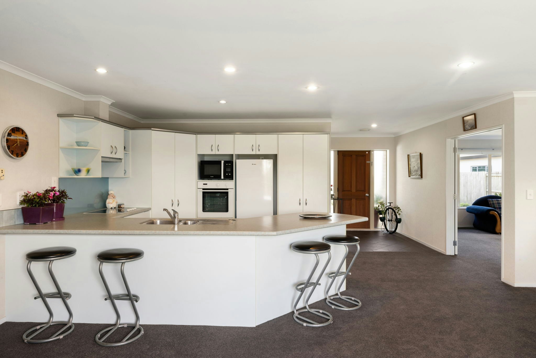 6 web or mls in House SR5 4091 2