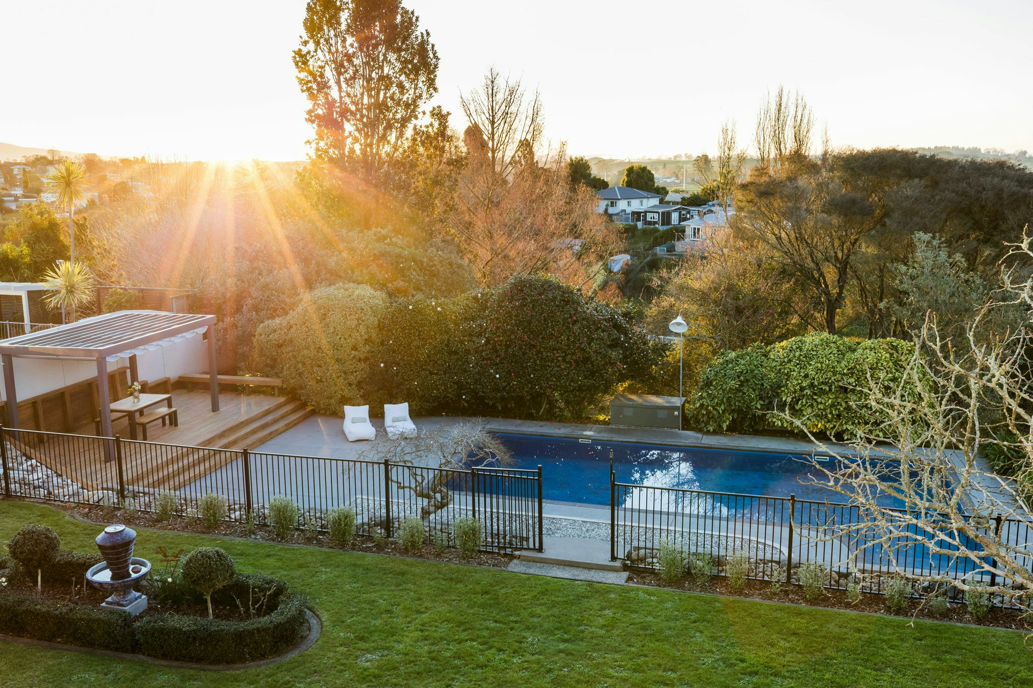 6 web or mls in House SR6 9387