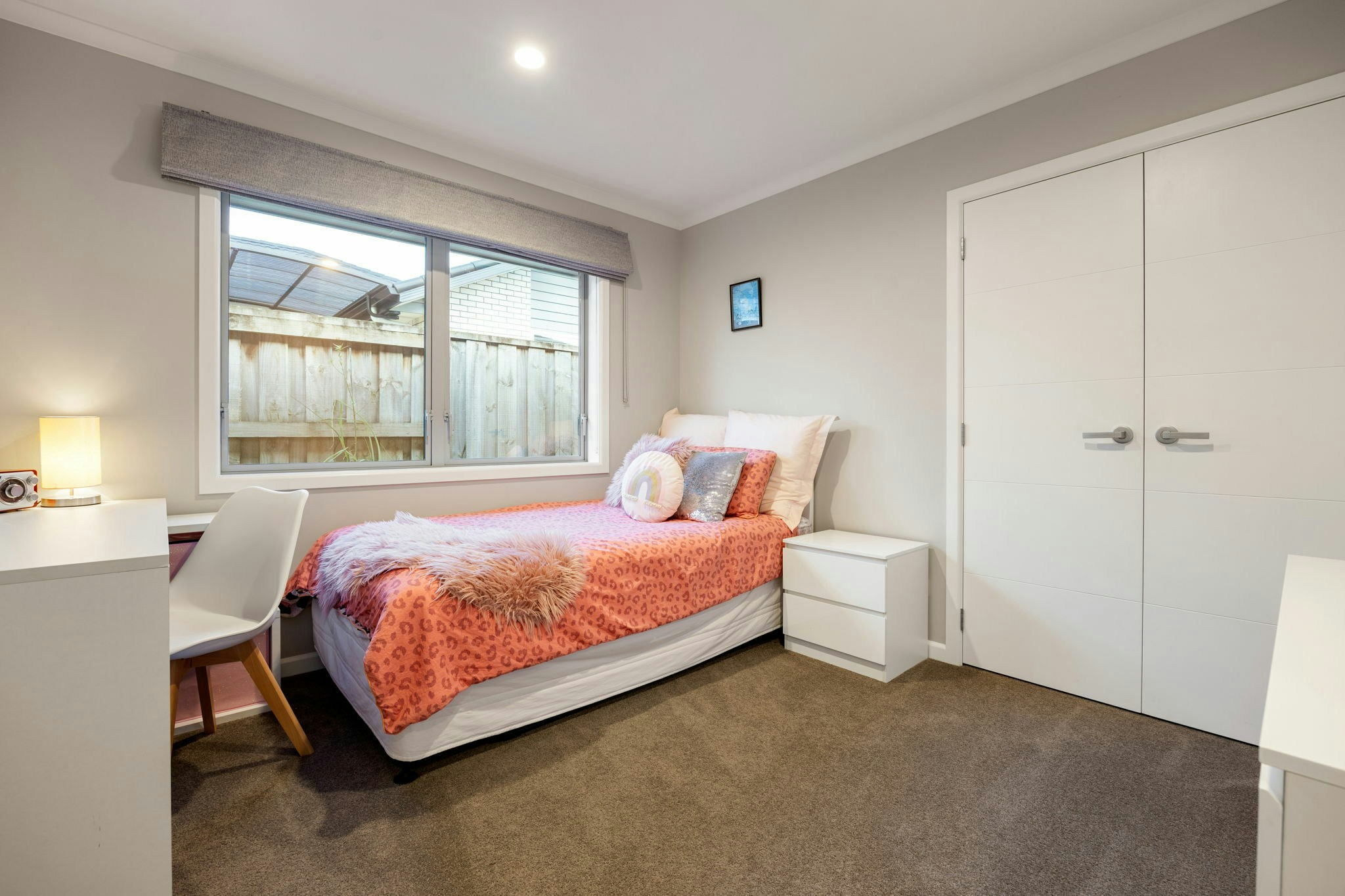 60 web or mls in House AR0 9916