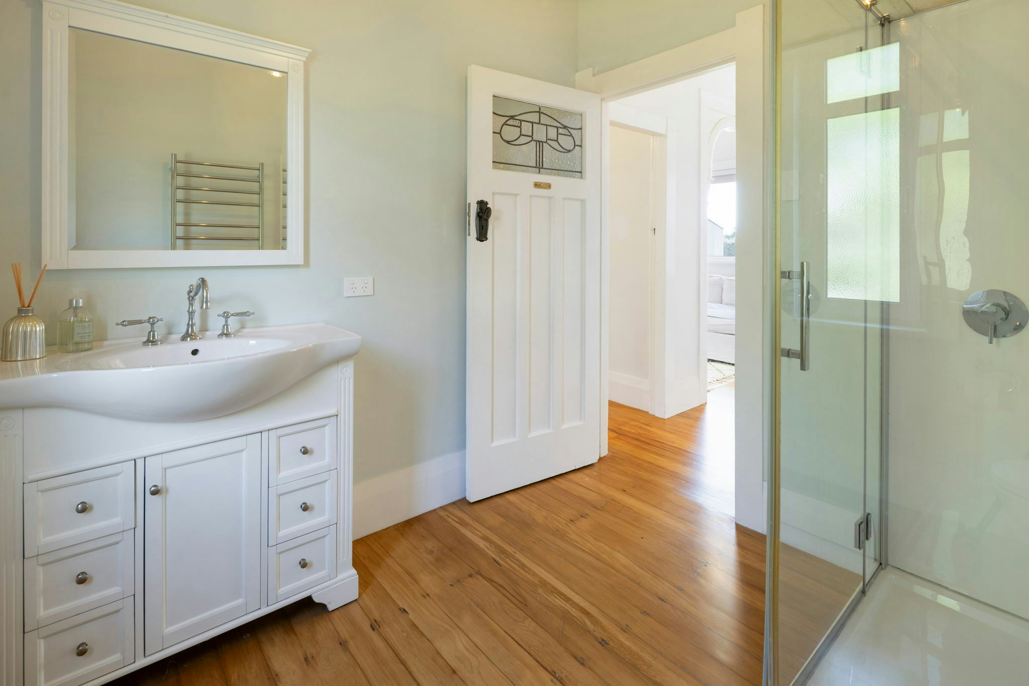 60 web or mls in House AR5 5129