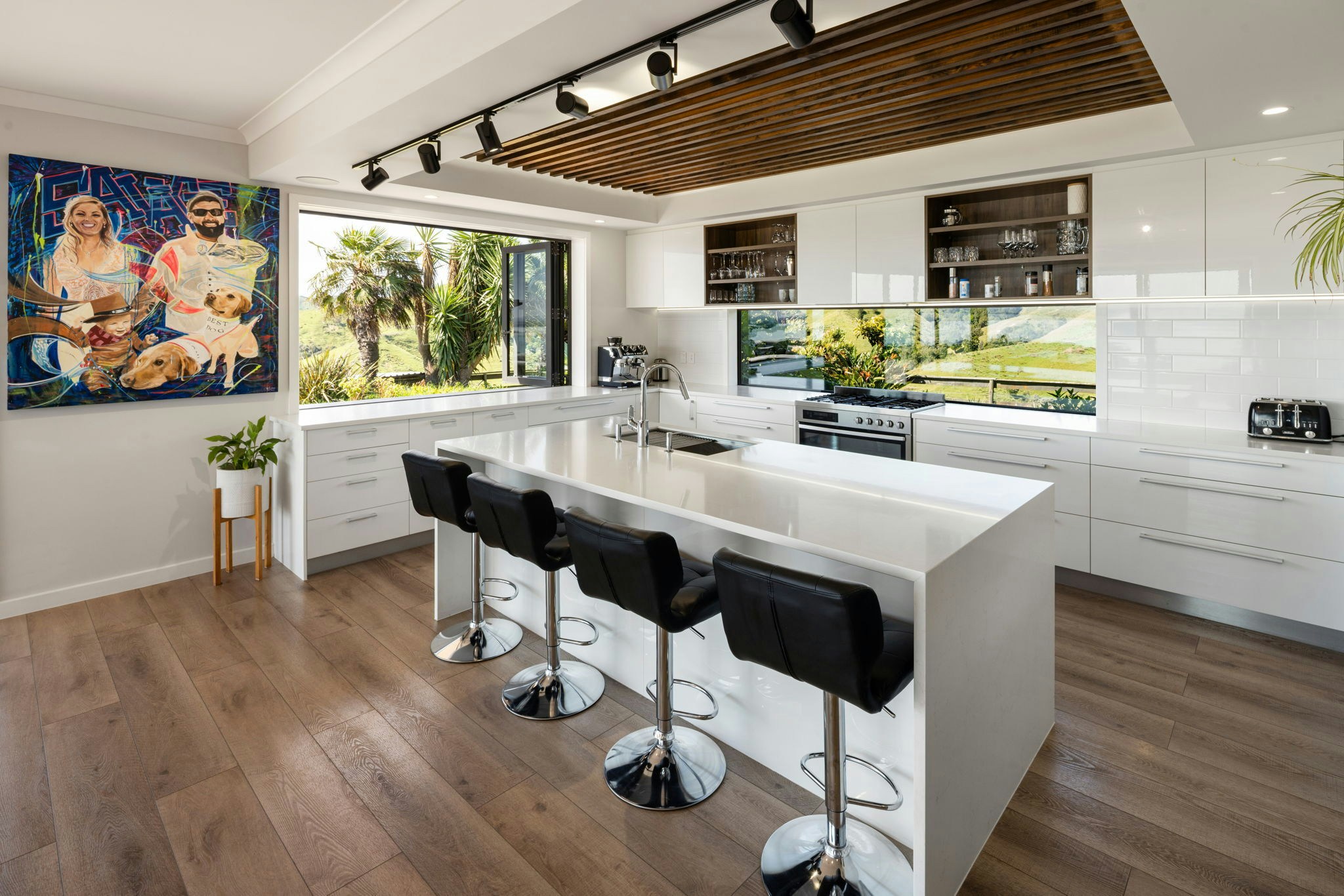 60 web or mls in House AR5 9786