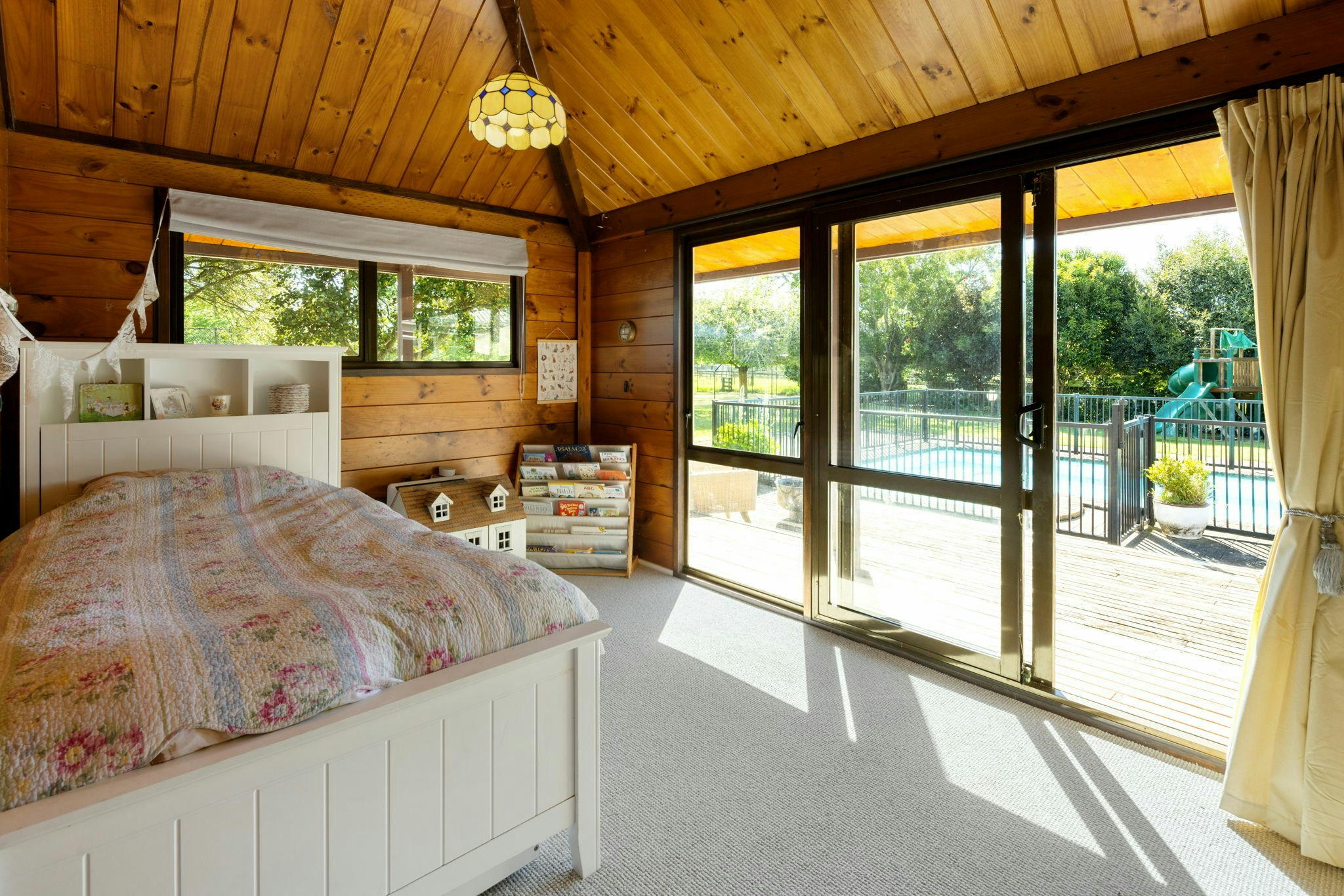 60 web or mls in House AR5 9811