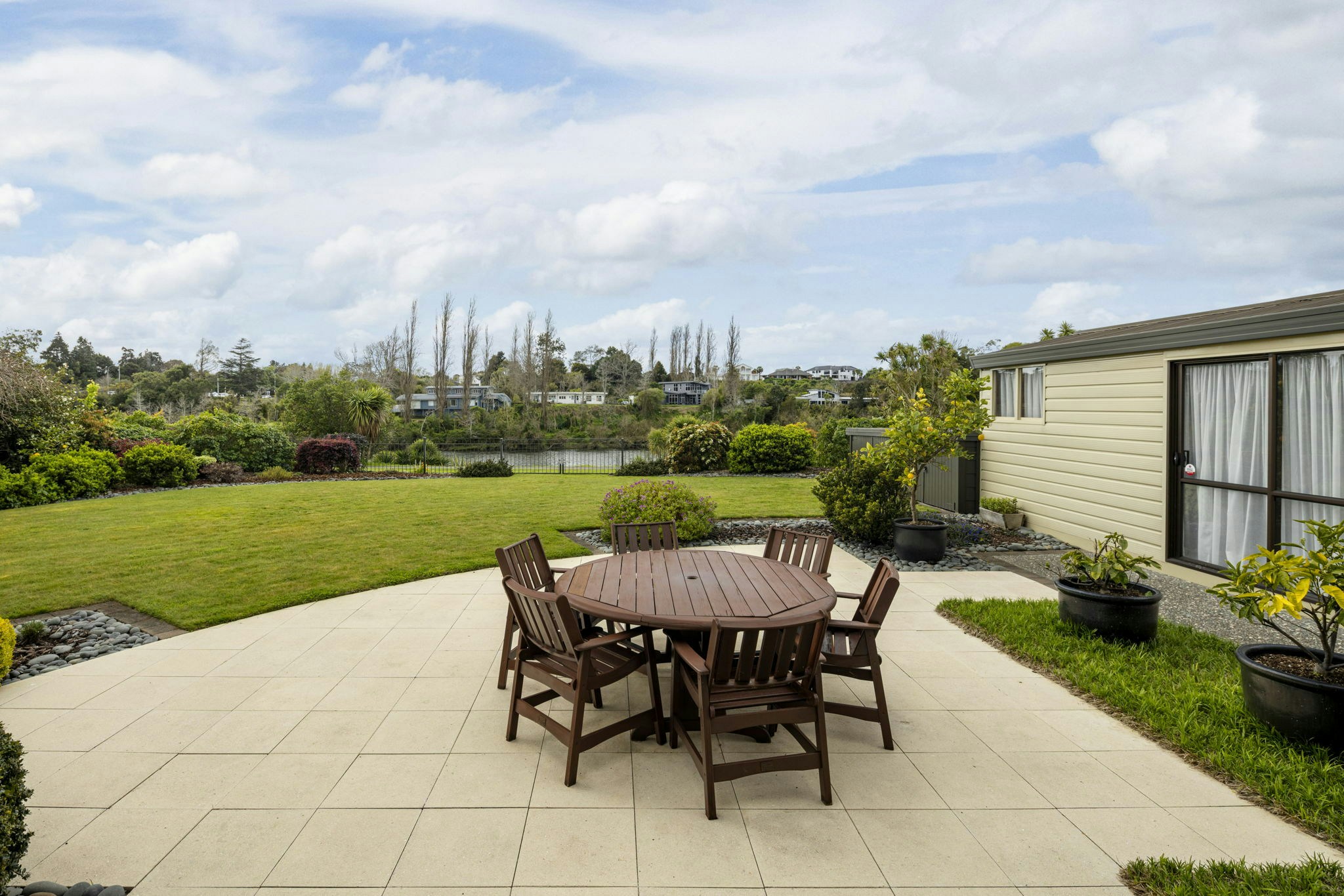 61 web or mls in House AR5 5014