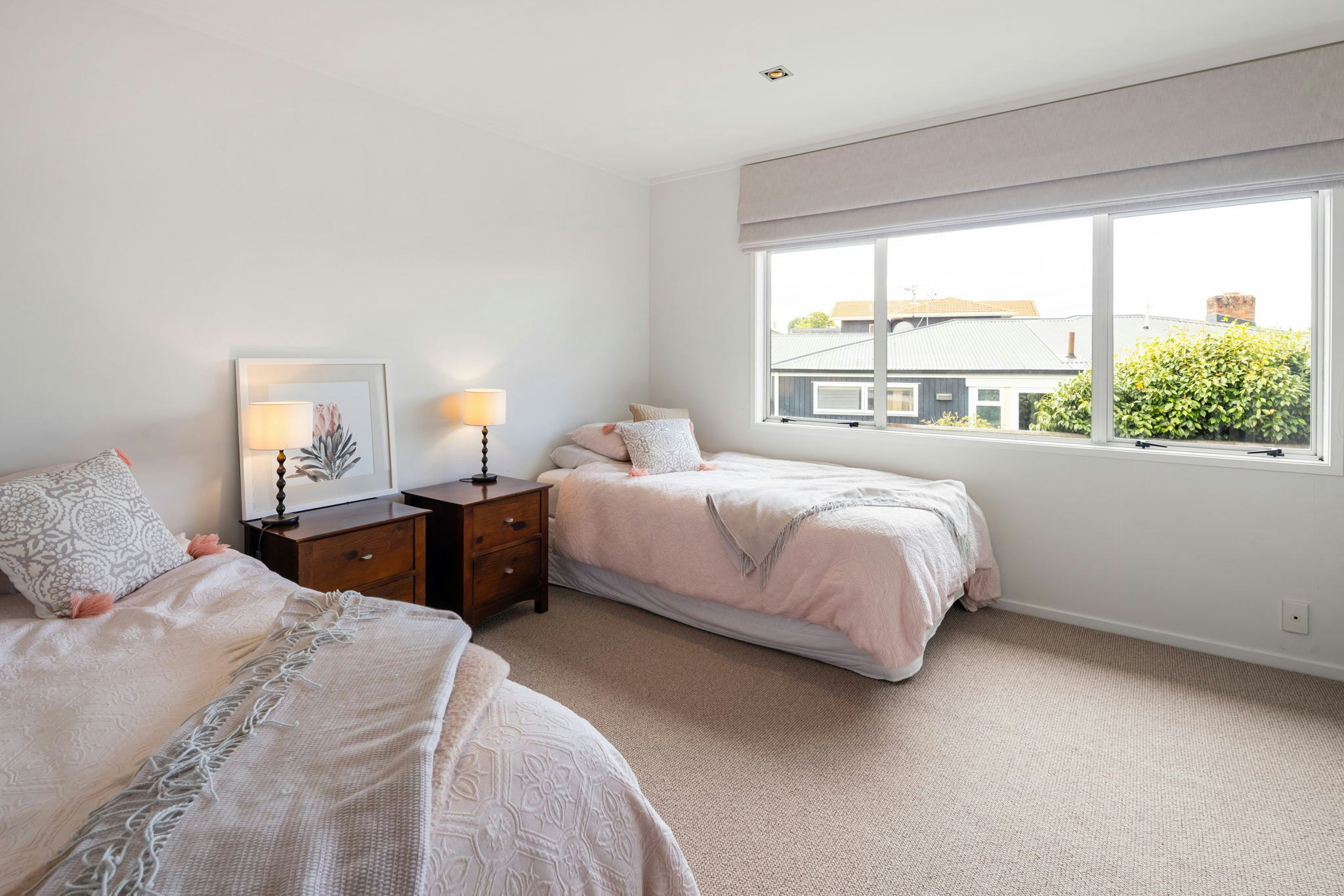 61 web or mls in House AR5 7352