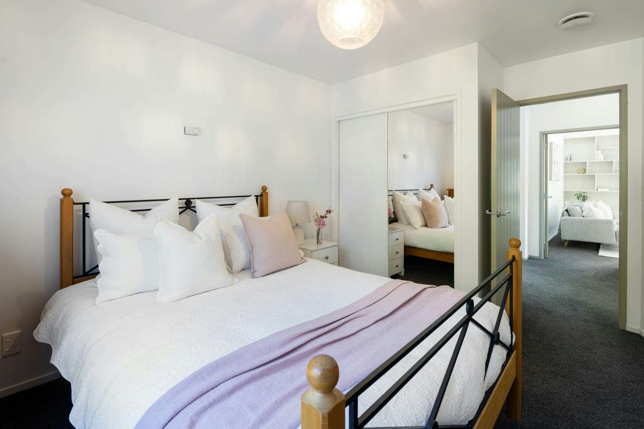 61 web or mls in House AR5 8097