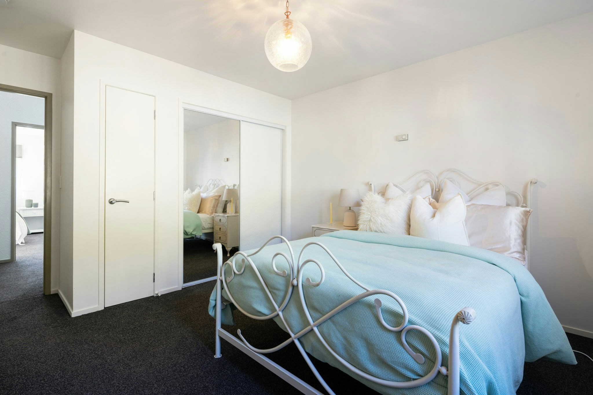 63 web or mls in House AR5 8084