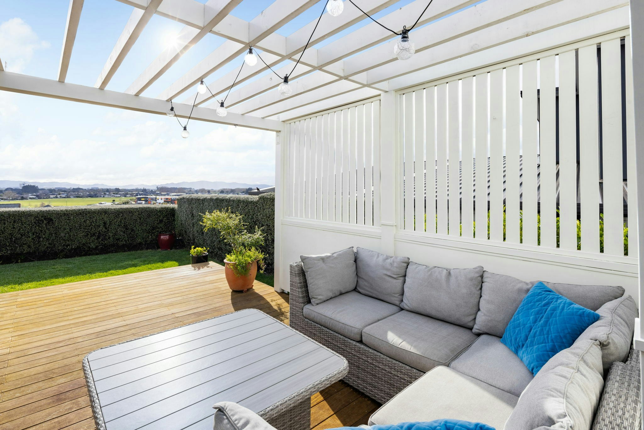 63 web or mls in House AR5 9445