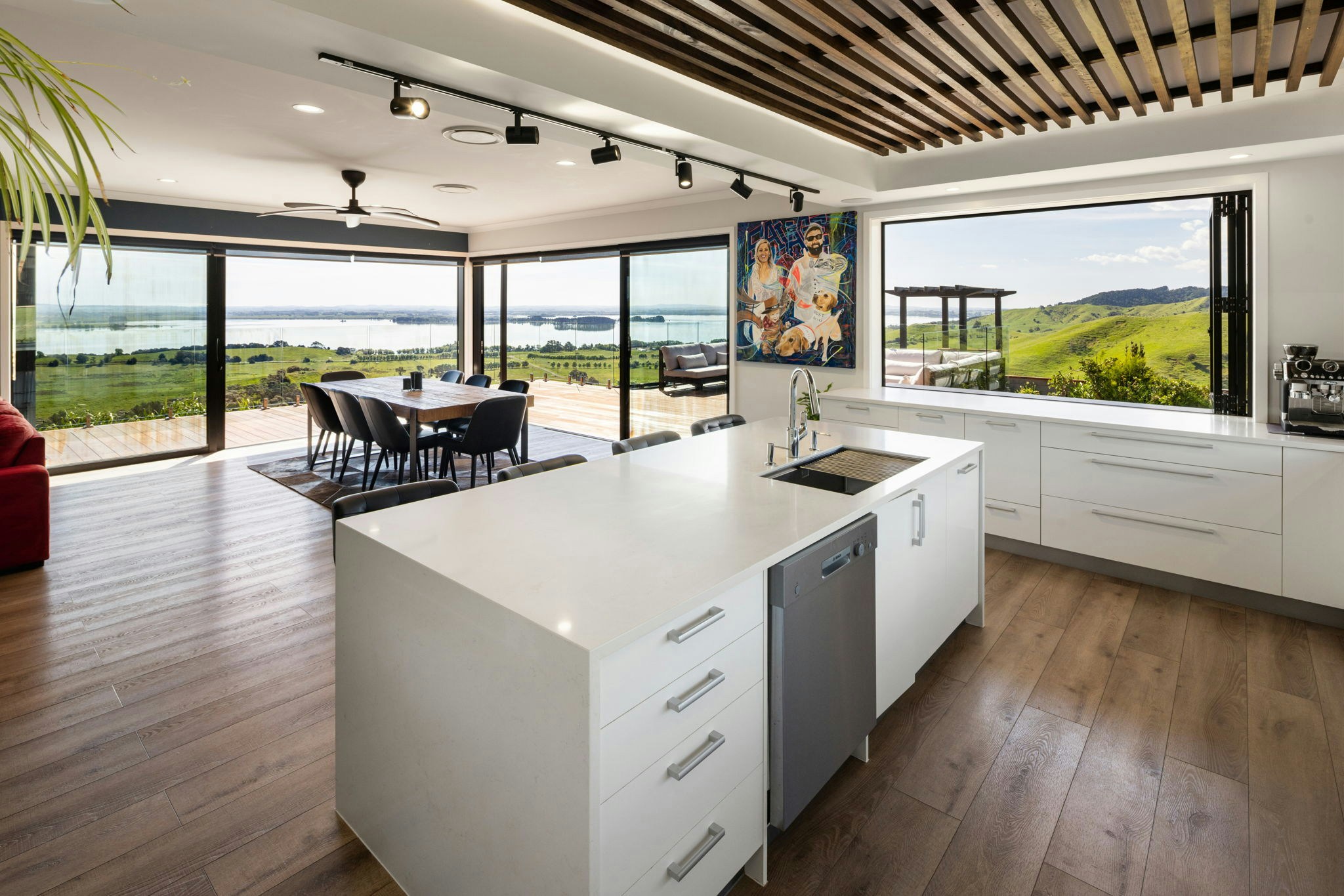 63 web or mls in House AR5 9806