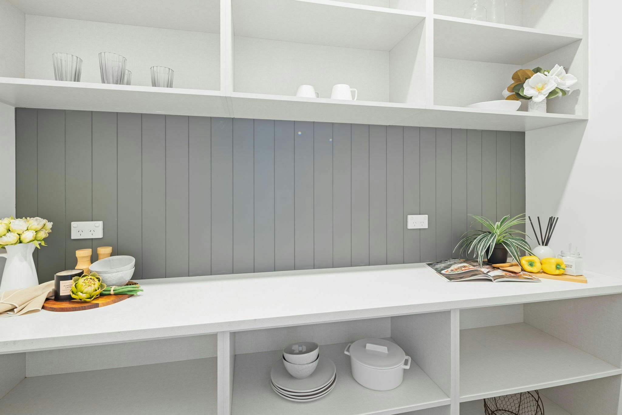 69 web or mls in House AR5 7163