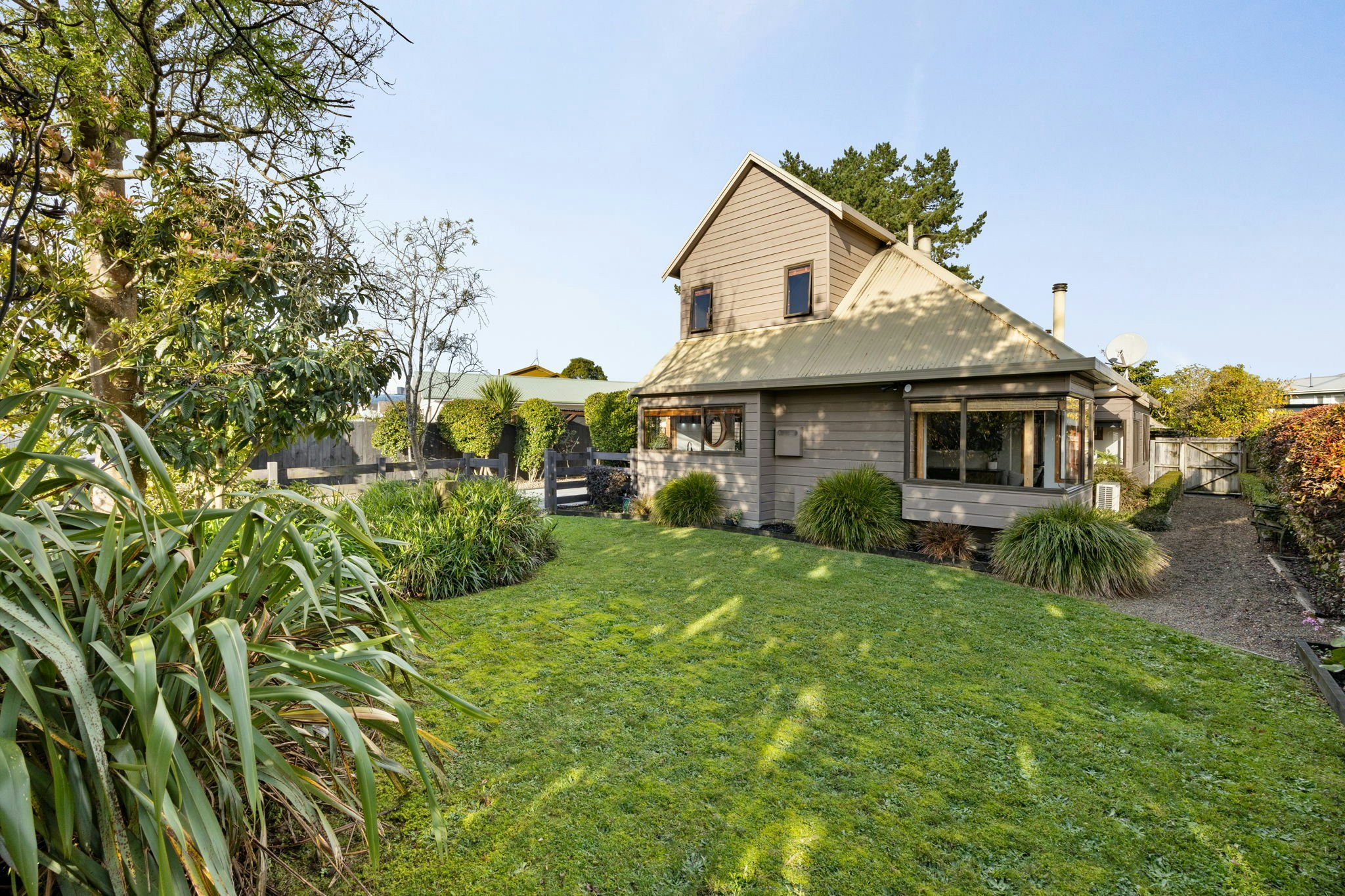 7 web or mls in House AR0 4267