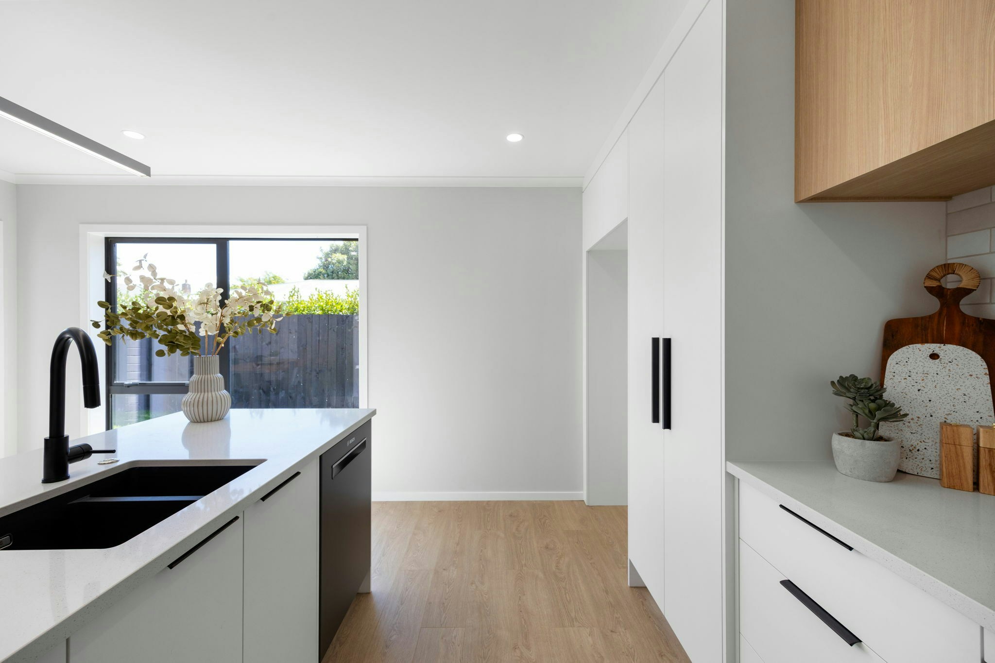 7 web or mls in House AR0 5623