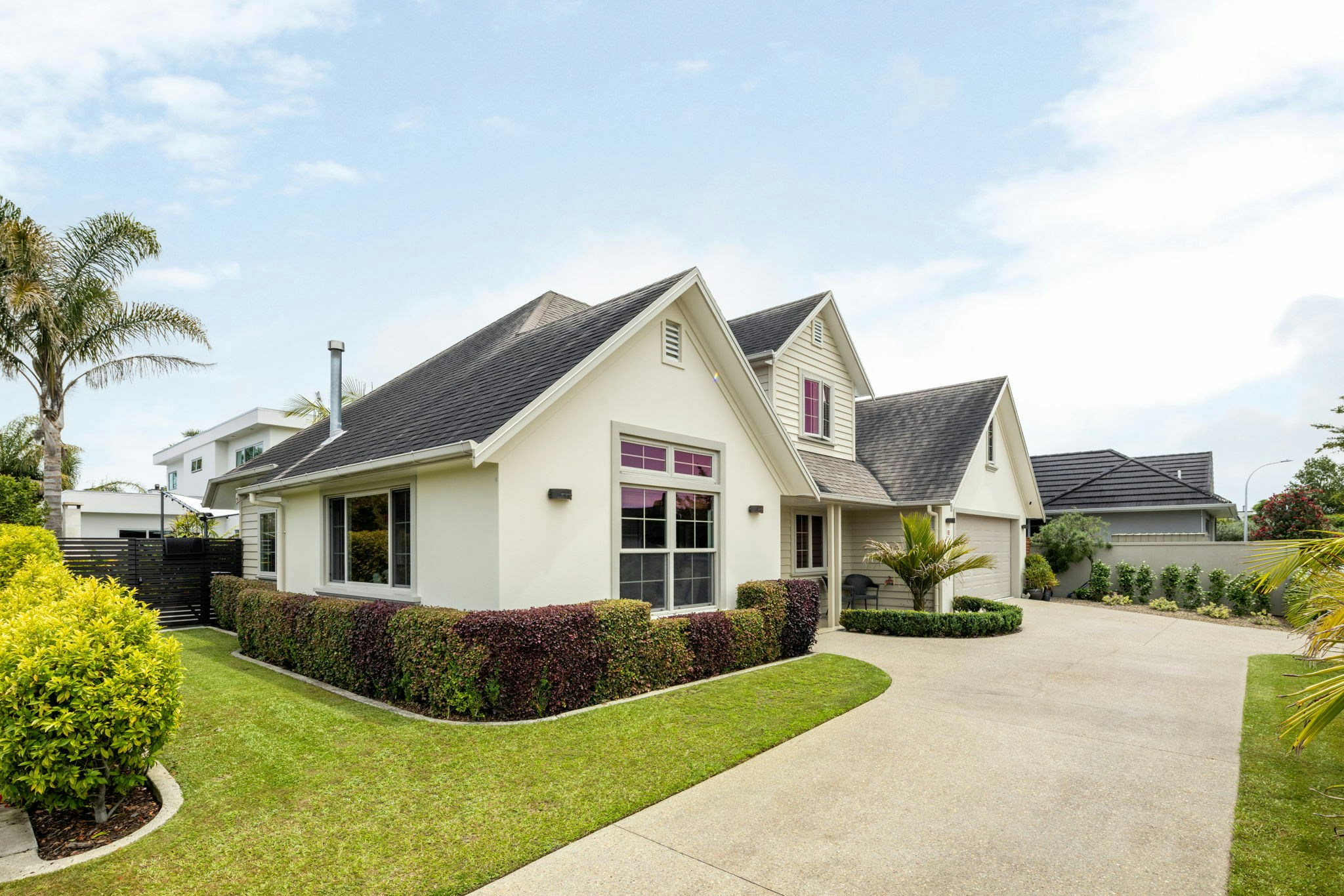 7 web or mls in House AR5 1301