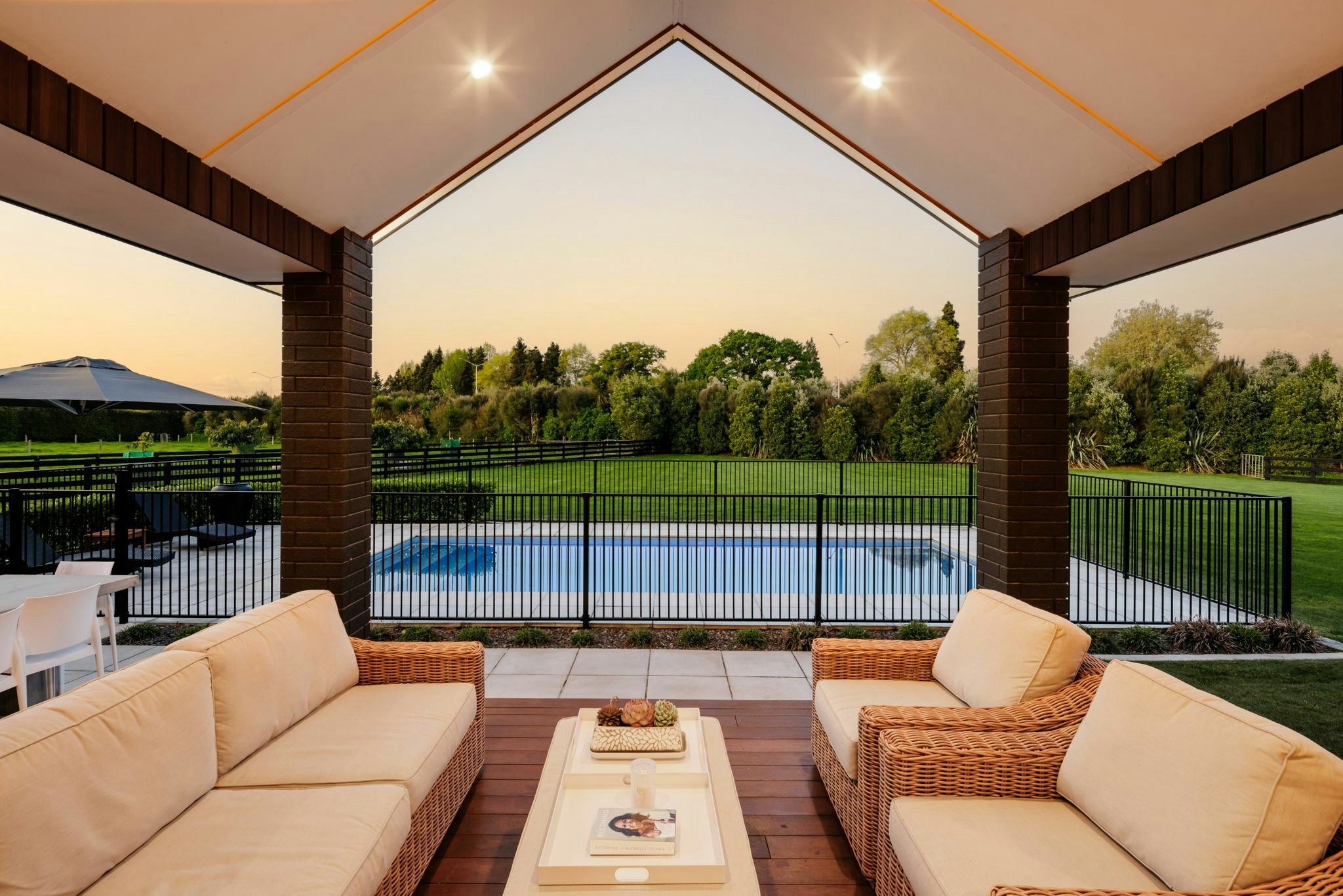 7 web or mls in House AR5 5973