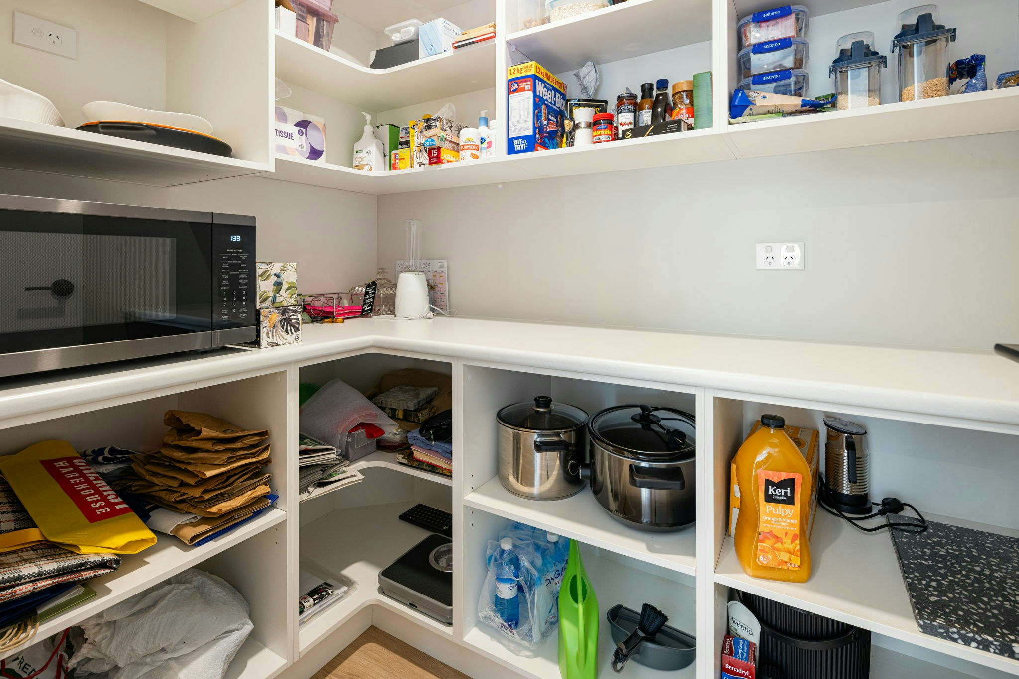 7 web or mls in House AR5 6794