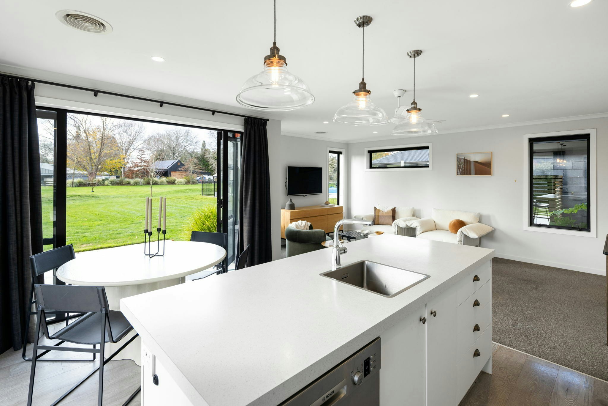 70 web or mls in House AR5 3209