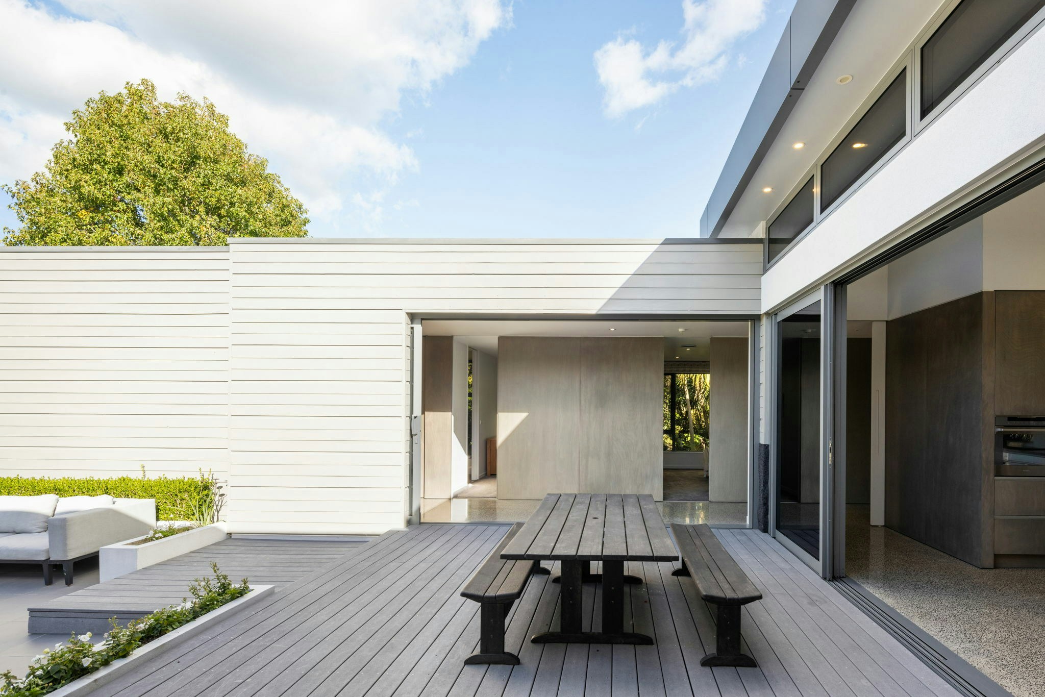 71 web or mls in House AR5 8275