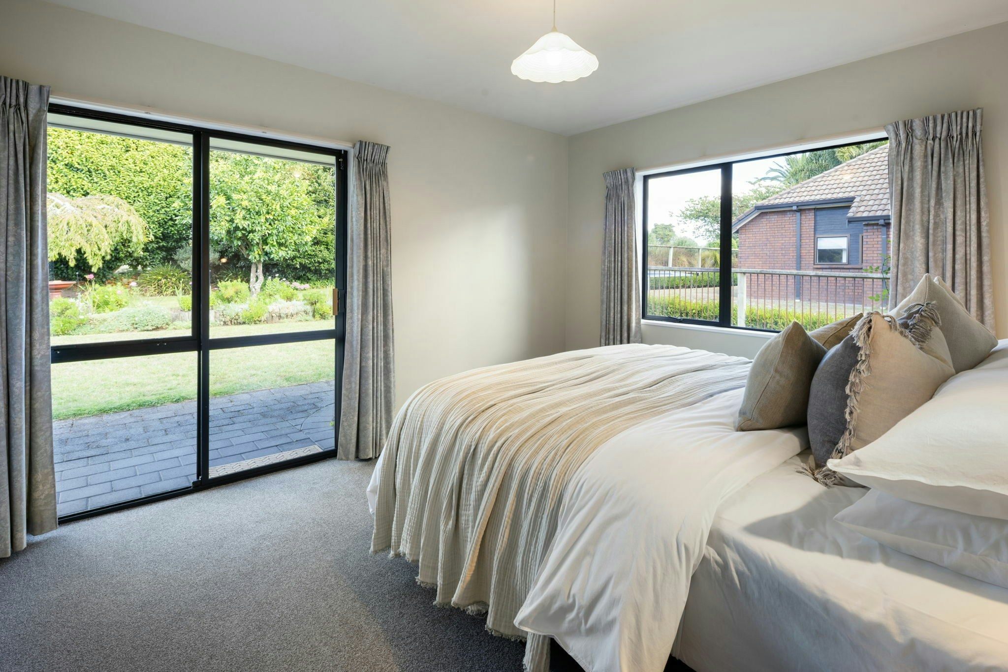 73 web or mls in House AR5 1050