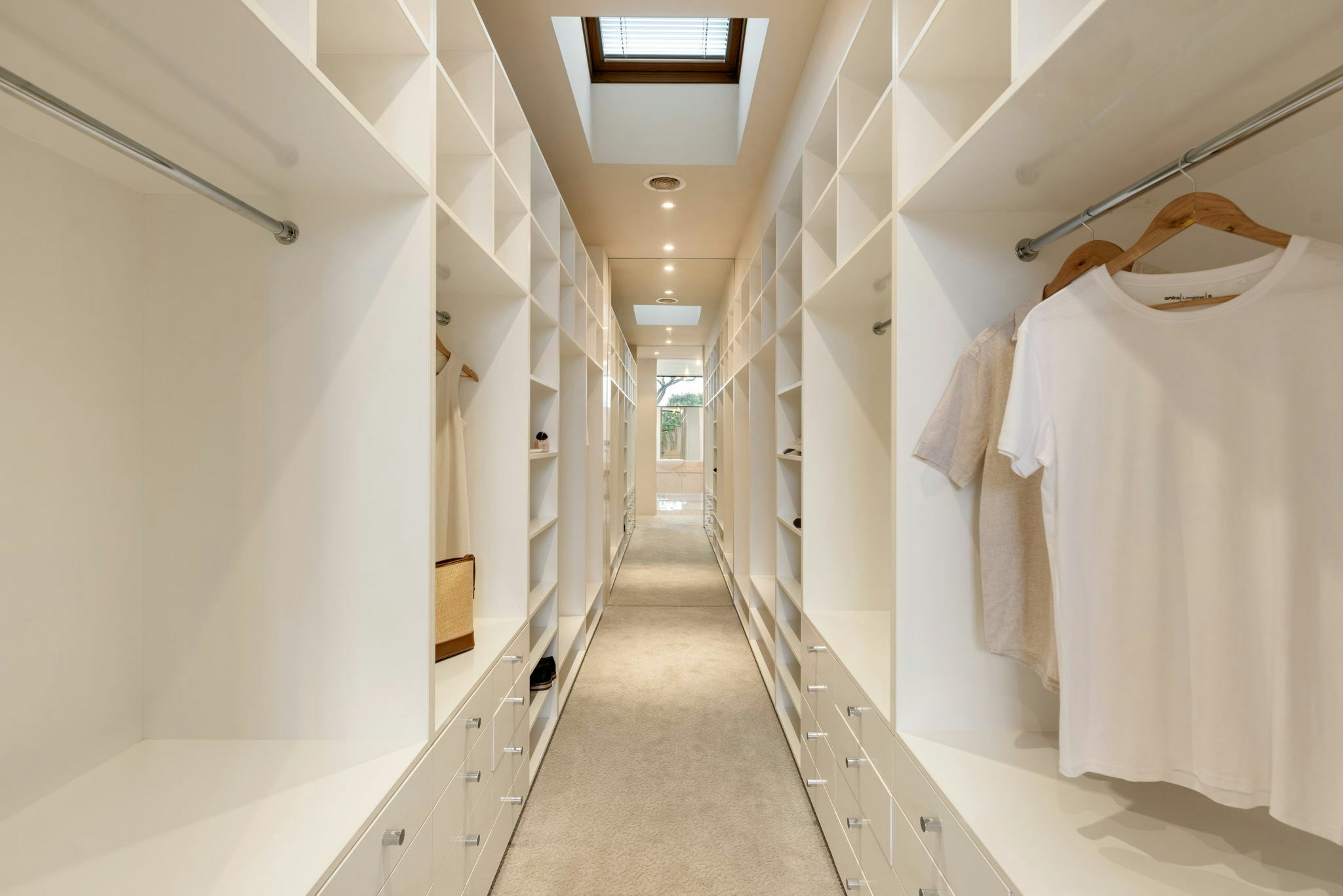 73 web or mls in House AR5 9050