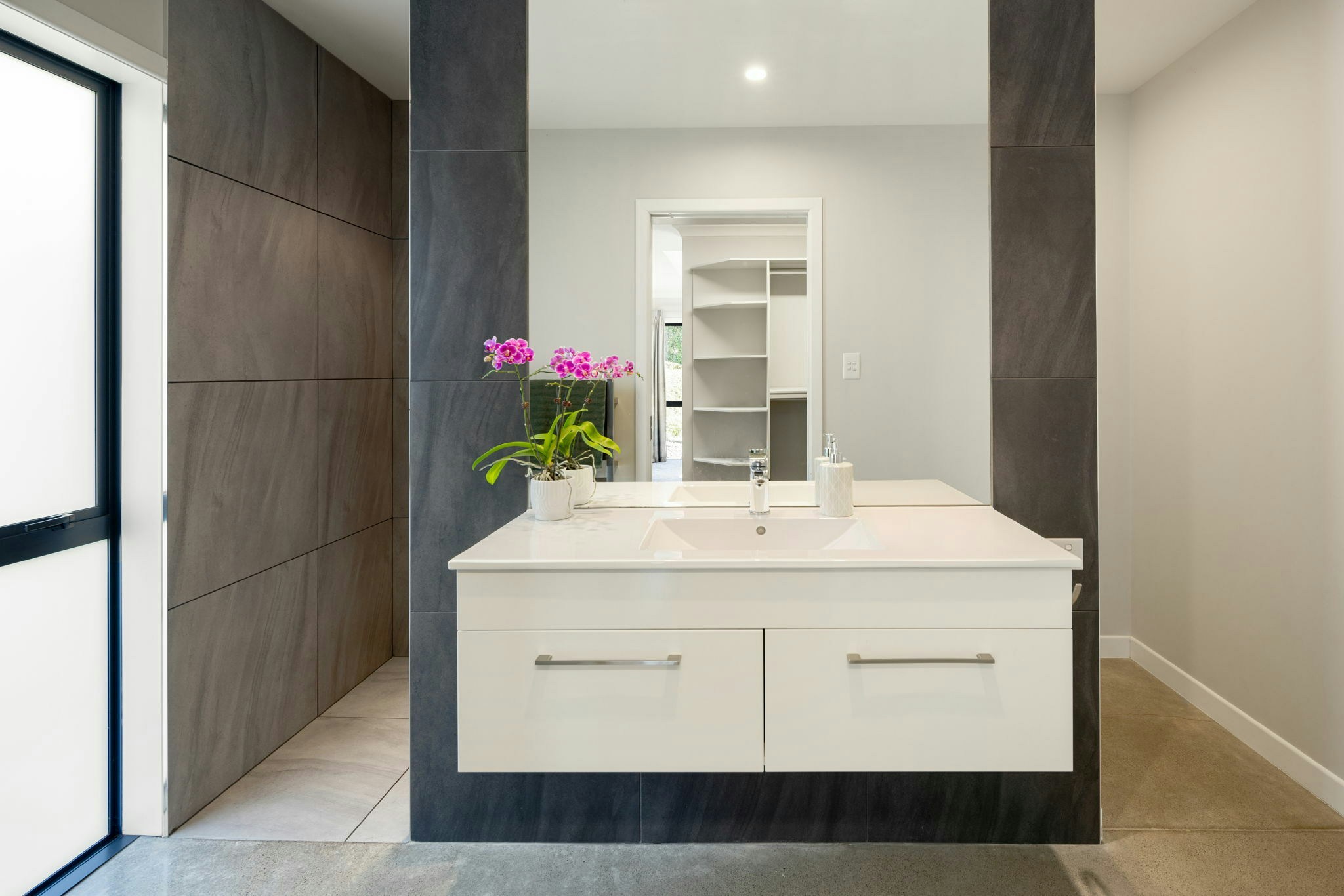 74 web or mls in House AR5 1423