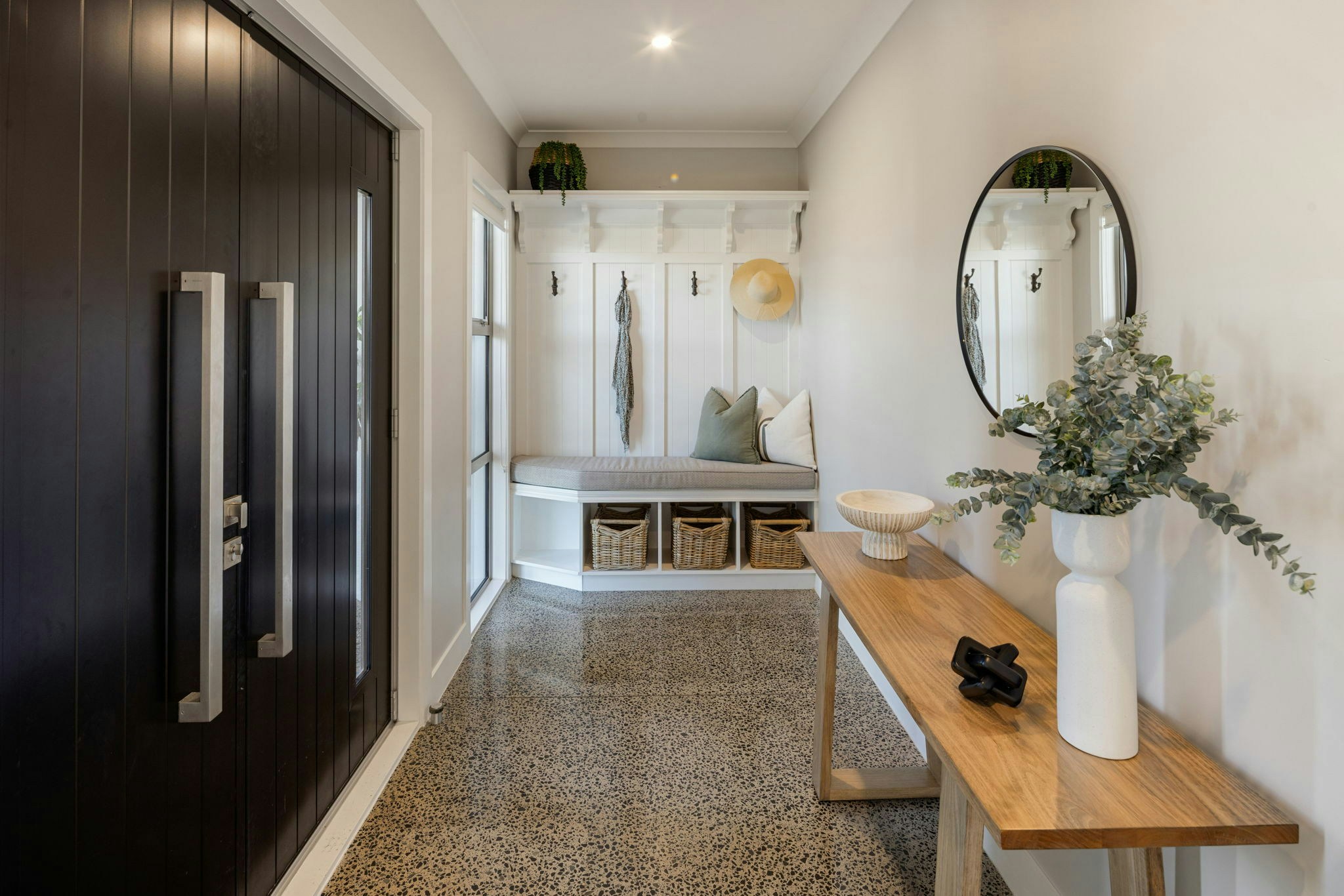 75 web or mls in House AR5 4935