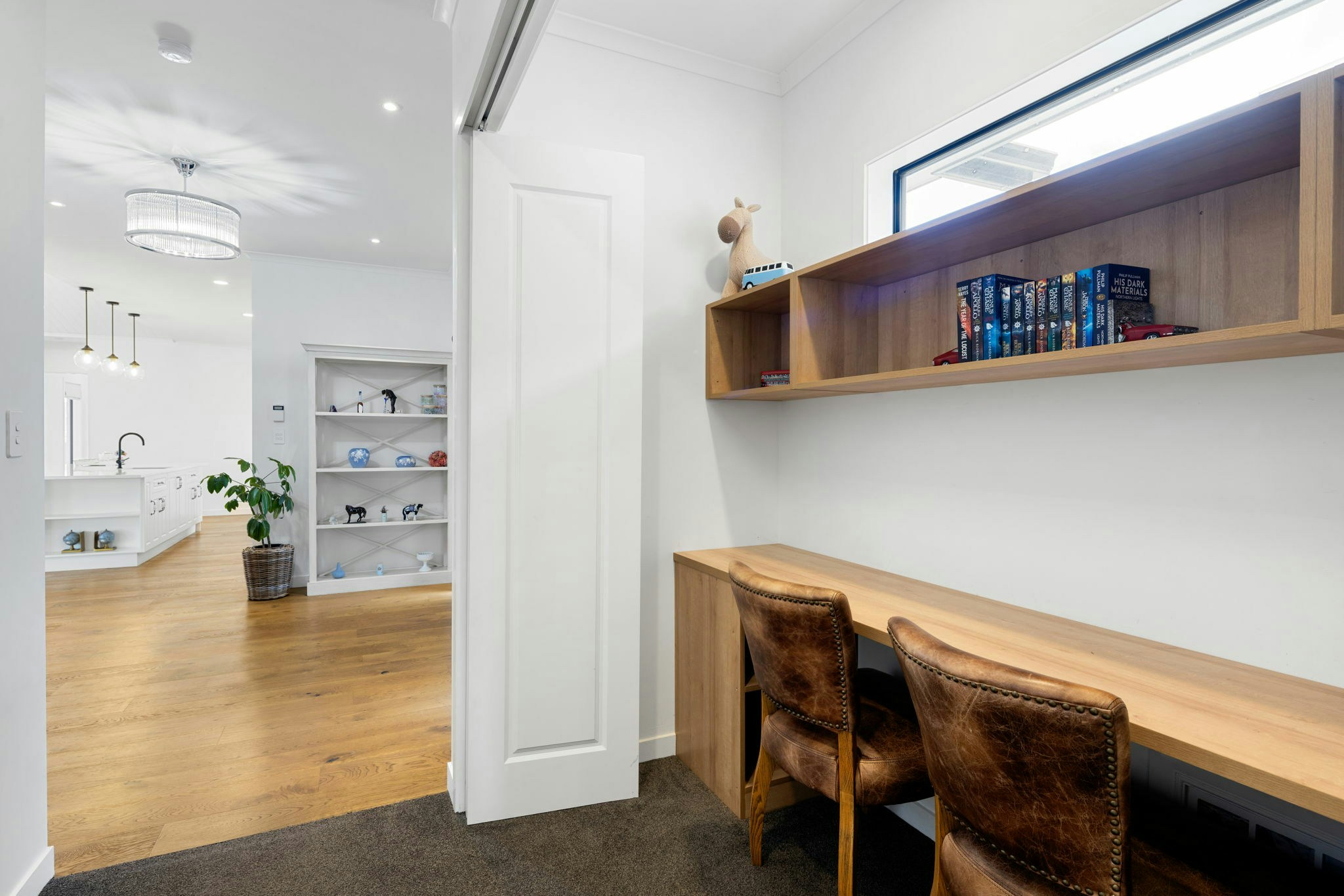 75 web or mls in House AR5 7076