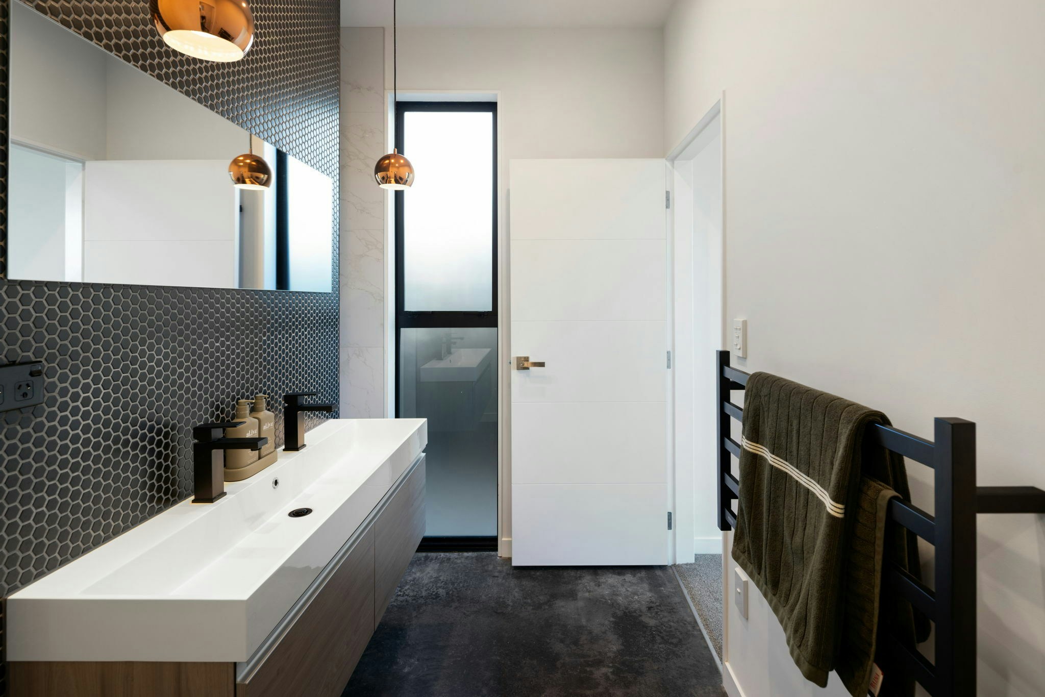 75 web or mls in House AR5 8397