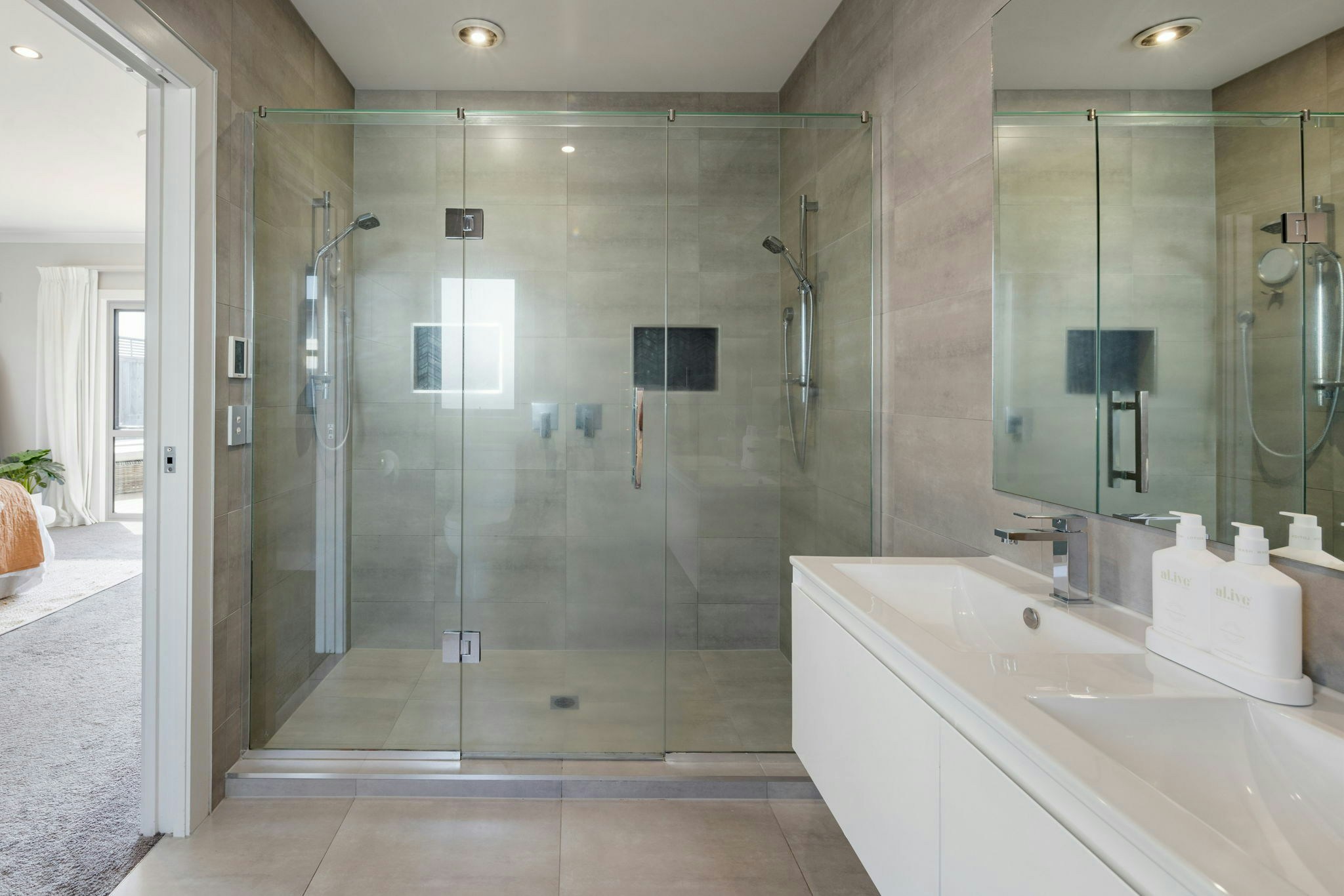 78 web or mls in House AR5 4780