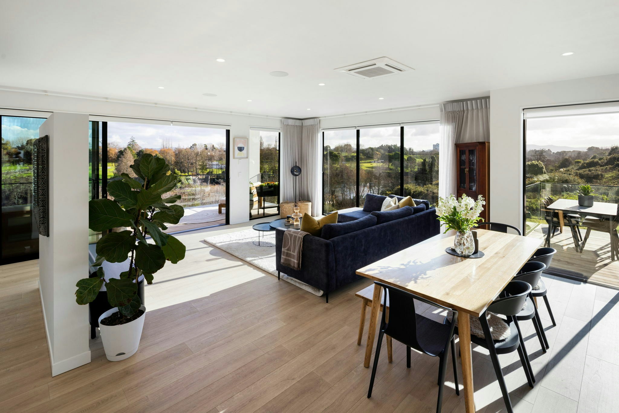 78 web or mls in House AR5 8523