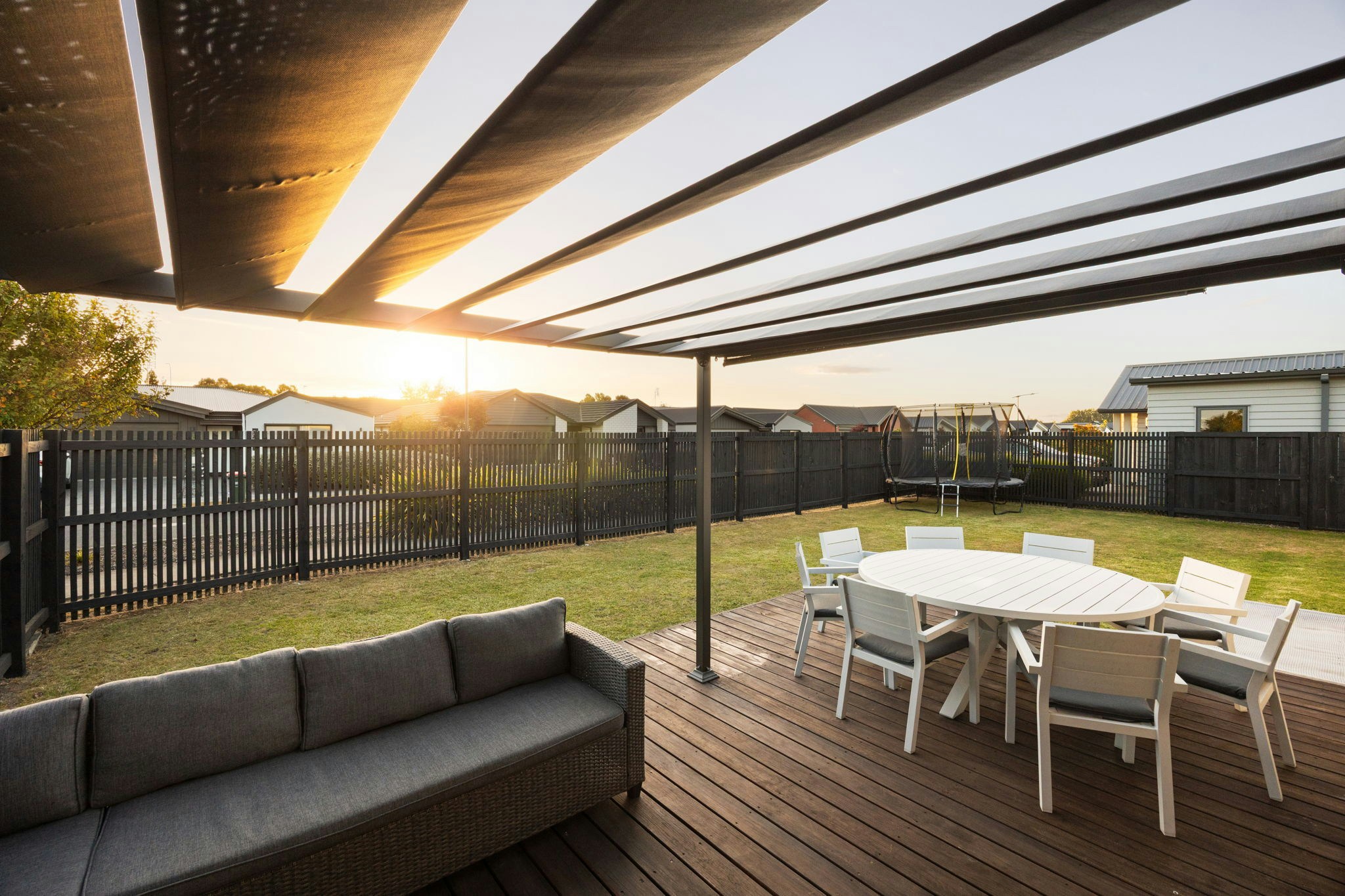 8 web or mls 6 Probert Cres 10 1976