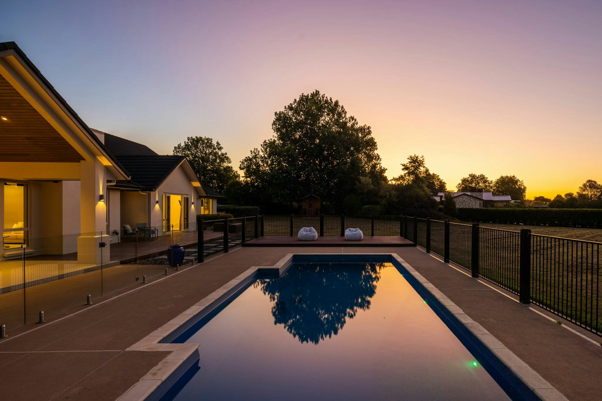 8 web or mls in House AR5 6277