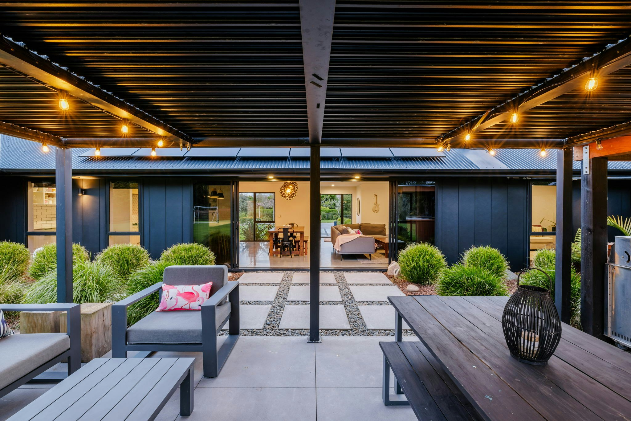 8 web or mls in House SR5 1517