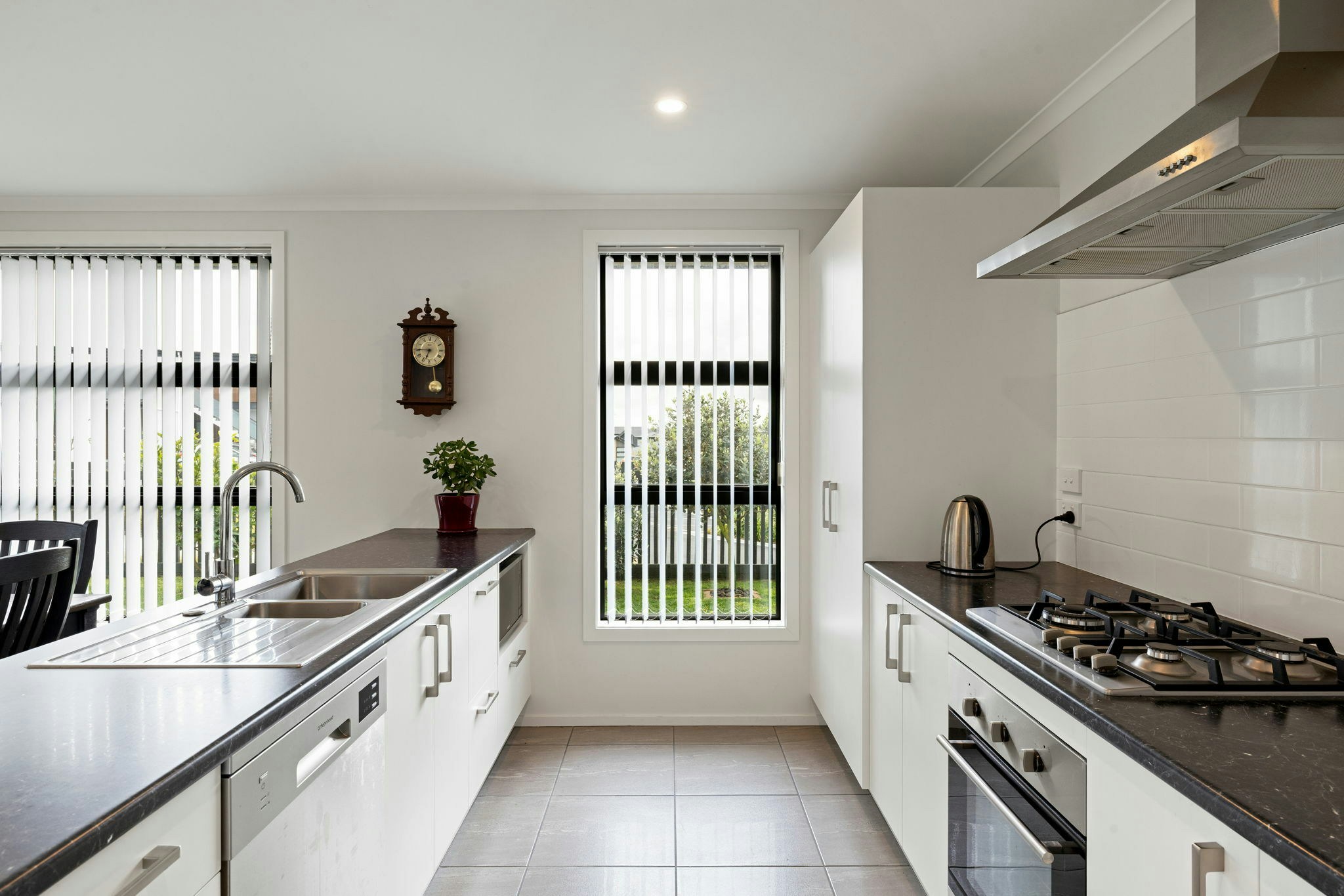 8 web or mls in House SR5 5012