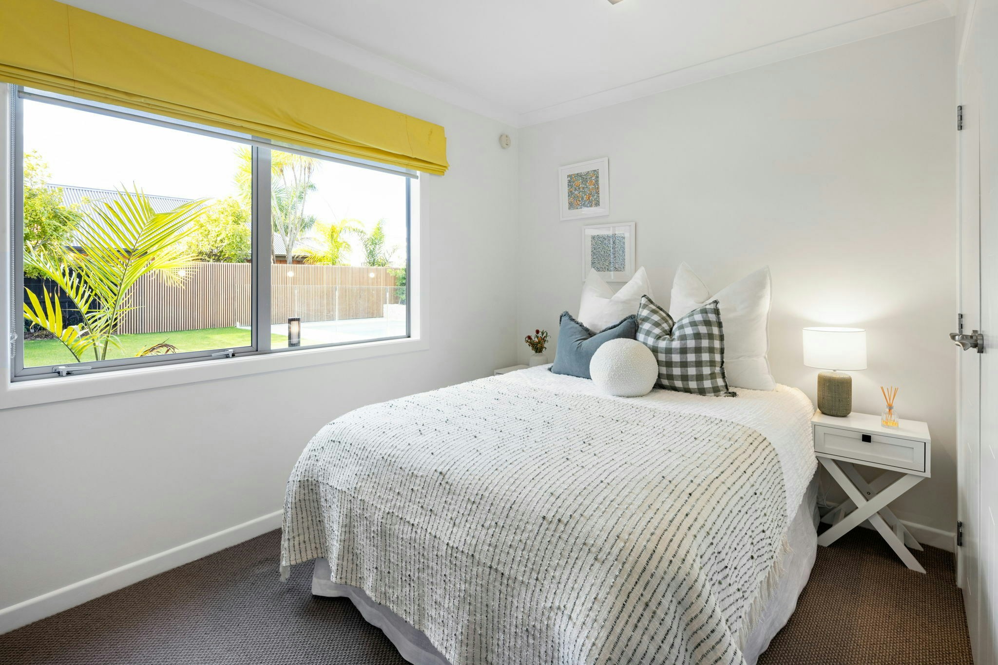 81 web or mls in House AR5 7528