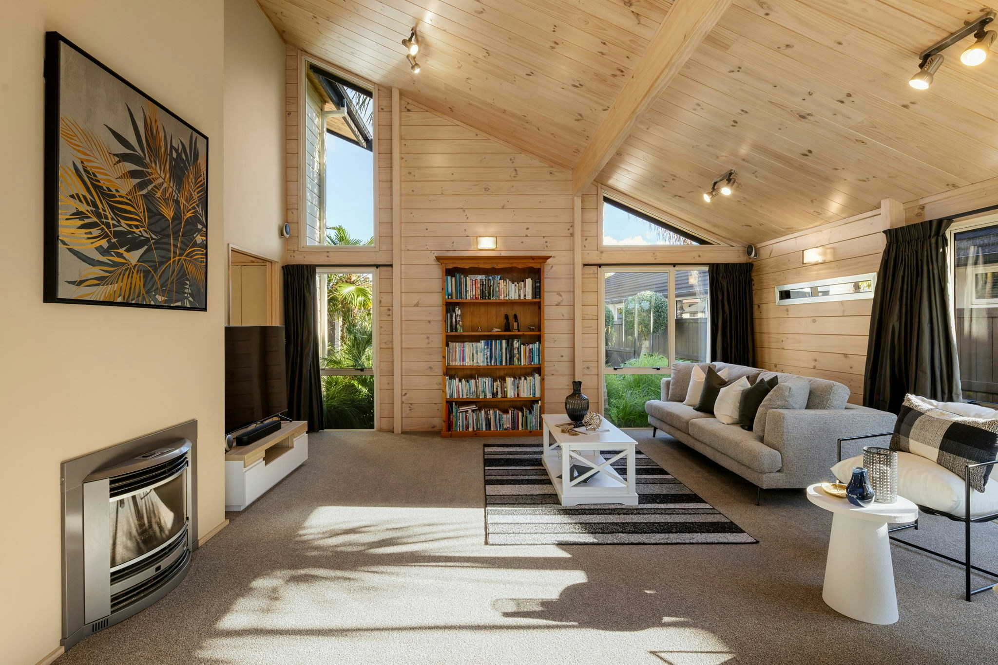 83 web or mls in House AR5 5540