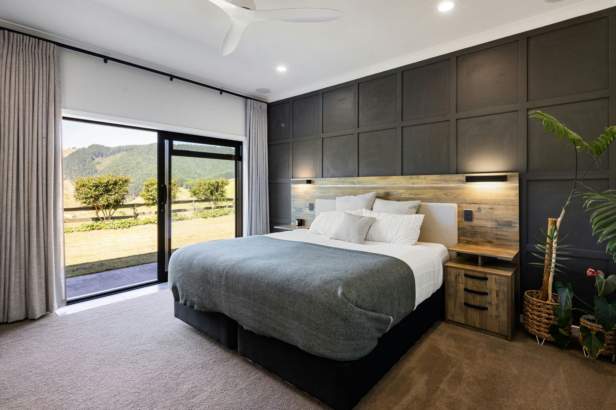 83 web or mls in House AR5 9656