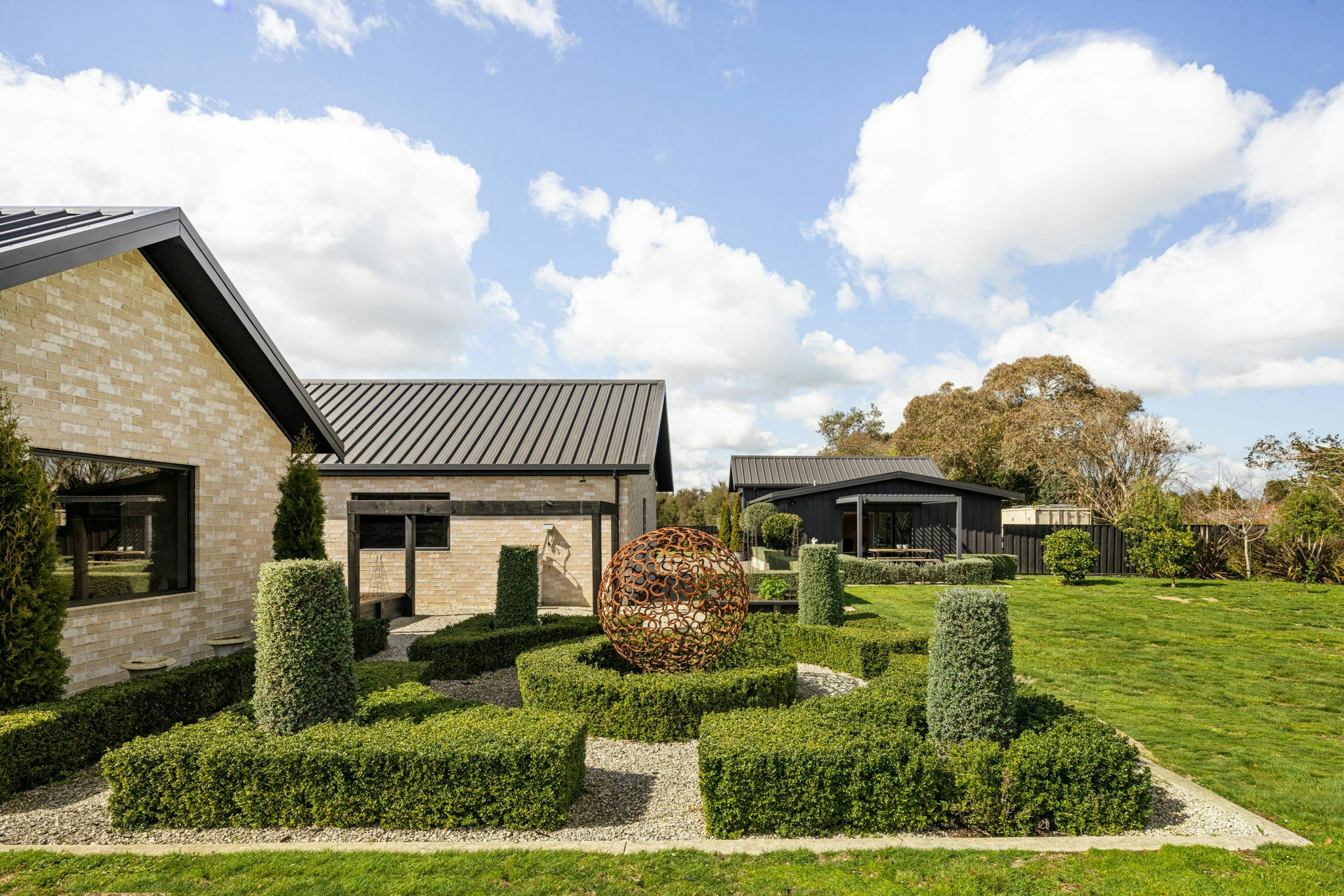 86 web or mls in House AR5 8232