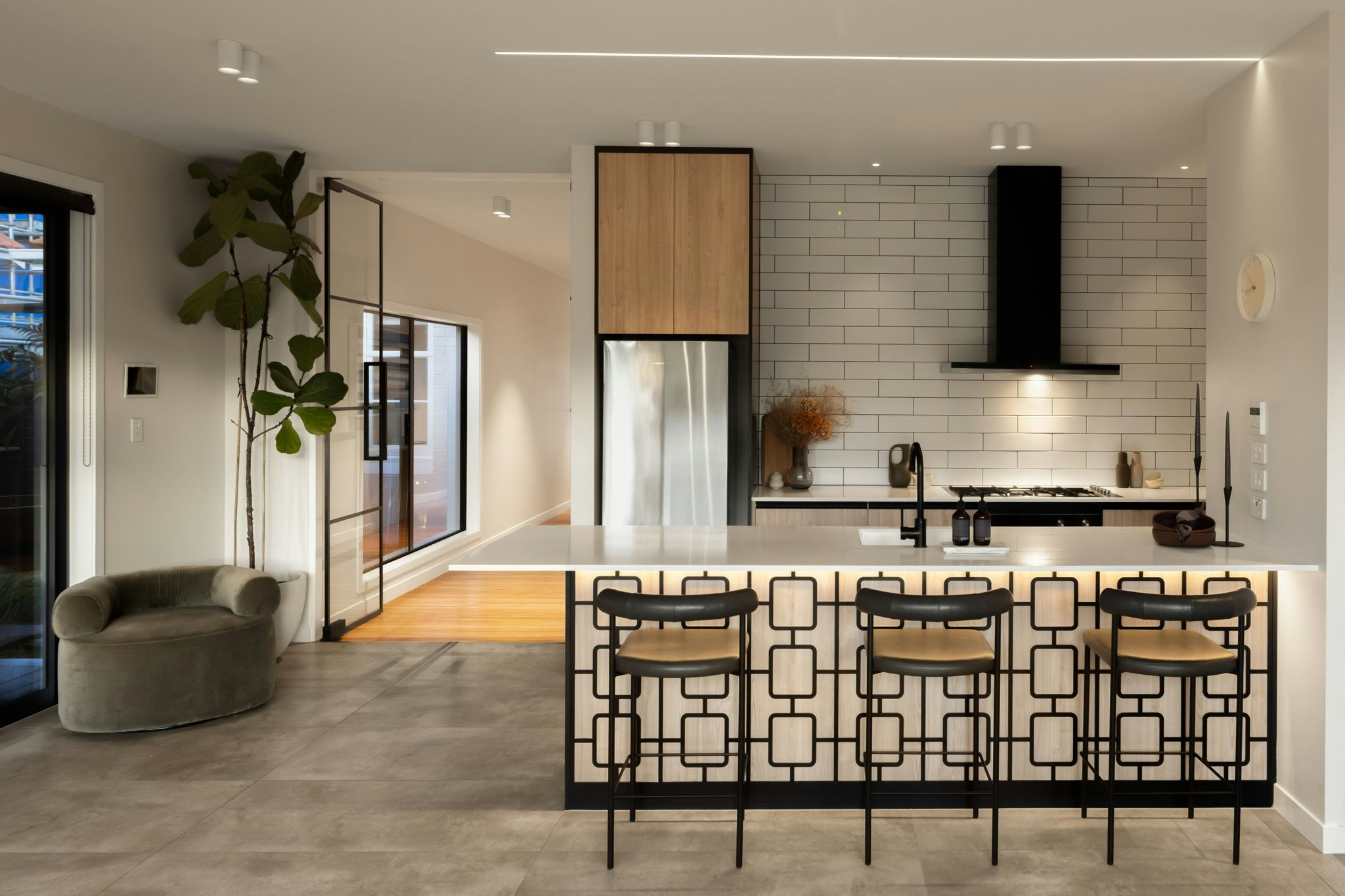 86 web or mls in House AR5 9417