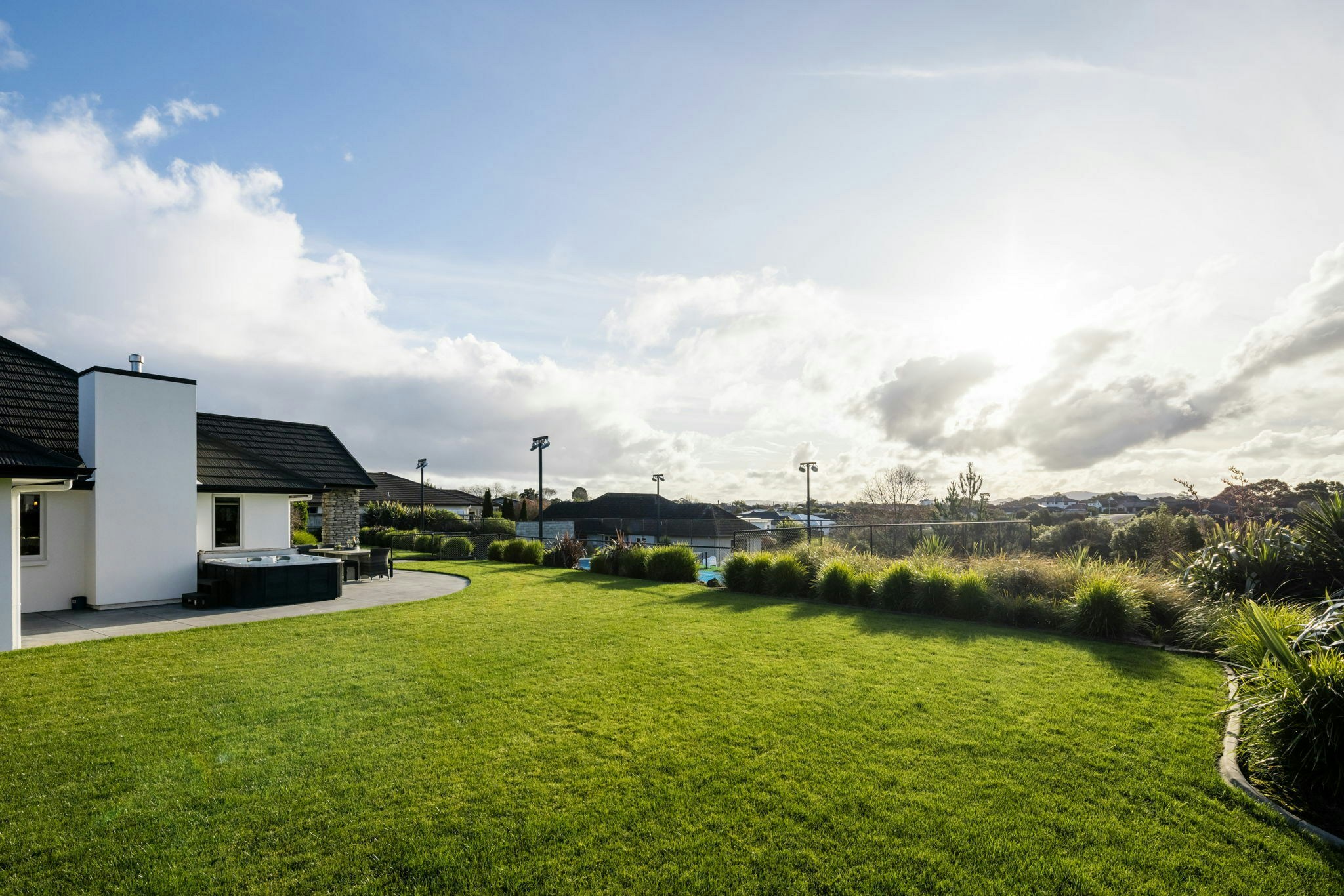 87 web or mls 77 in House AR5 2308