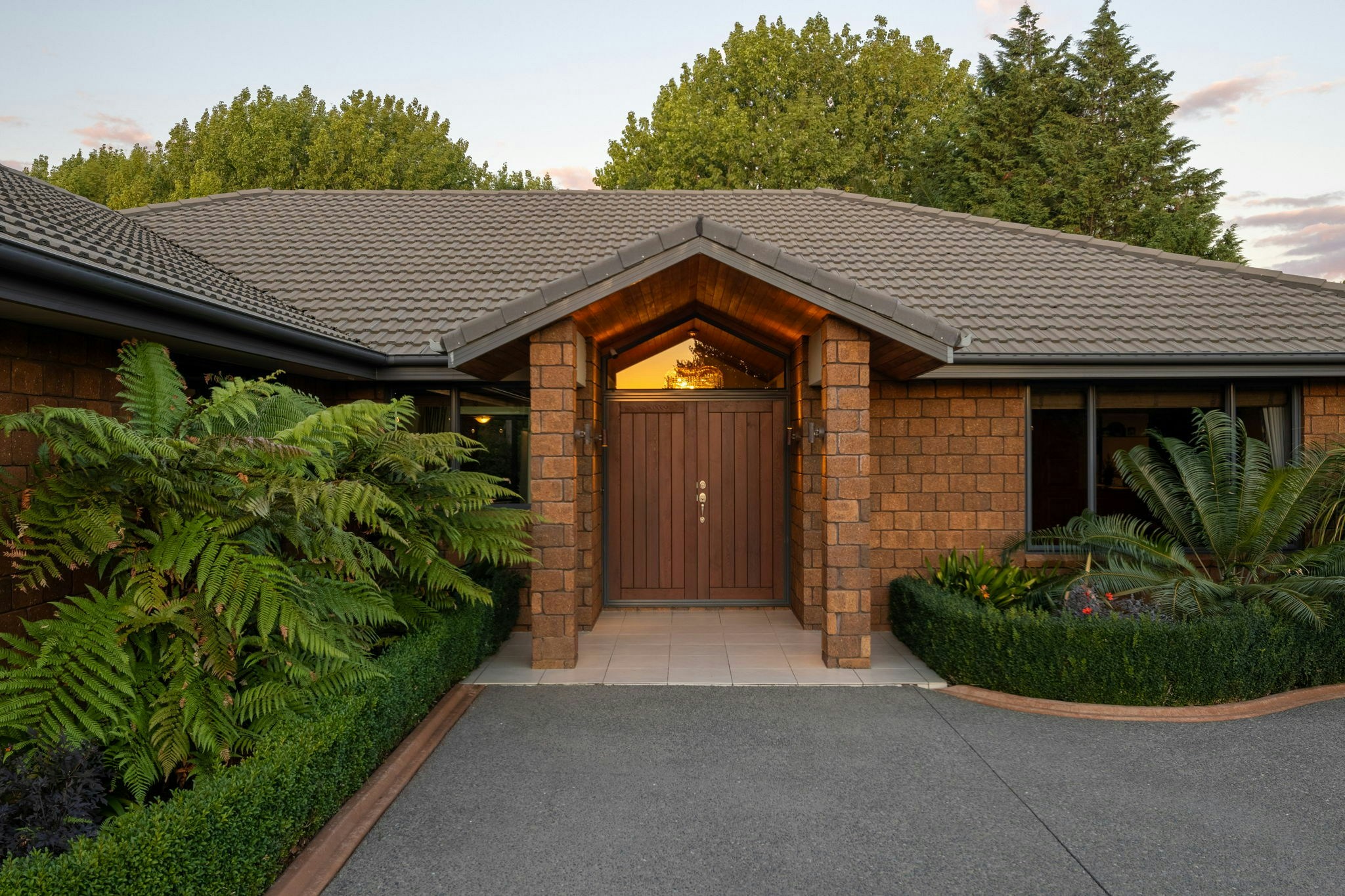 9 web or mls in House AR5 1766