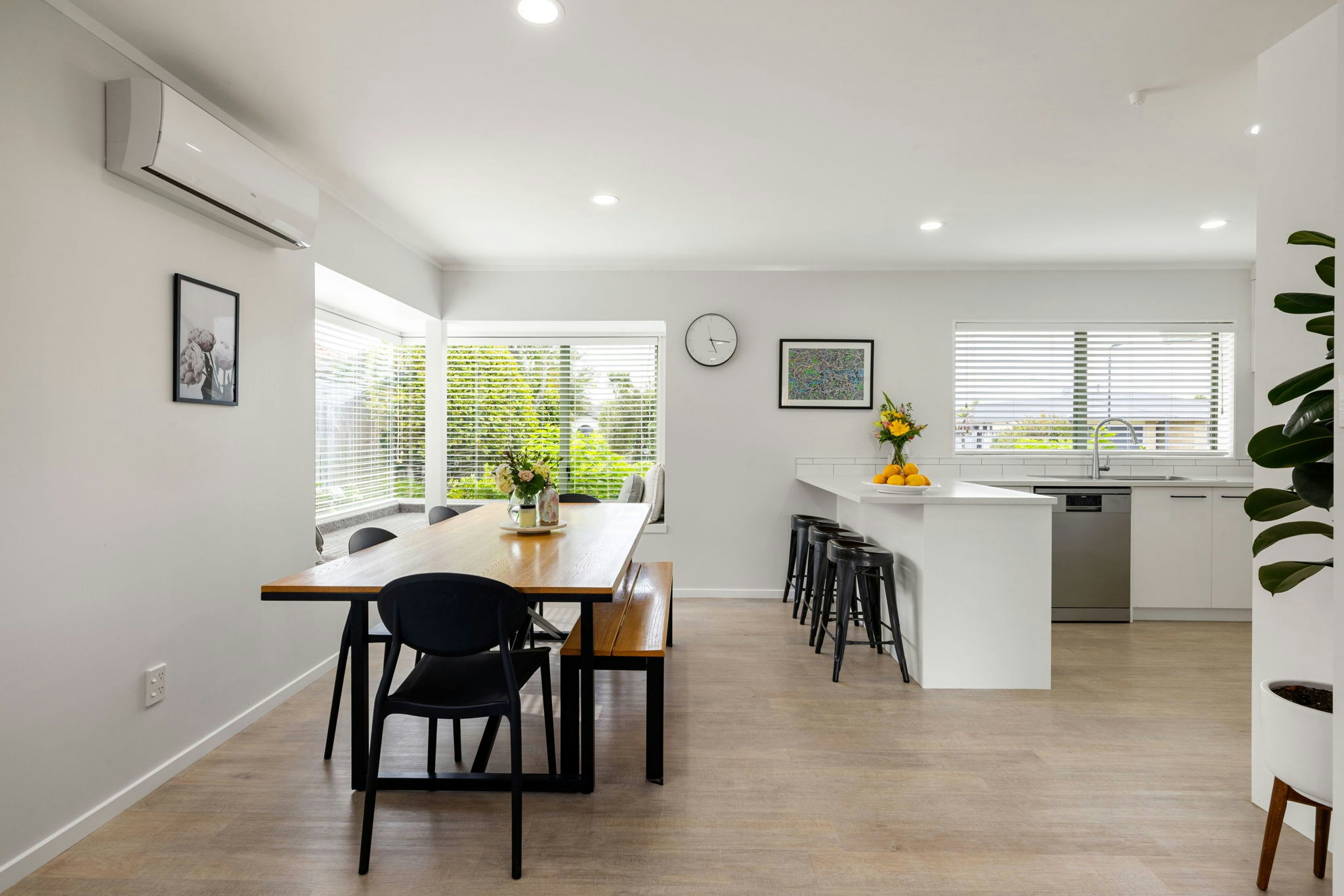 9 web or mls in House SR5 0080