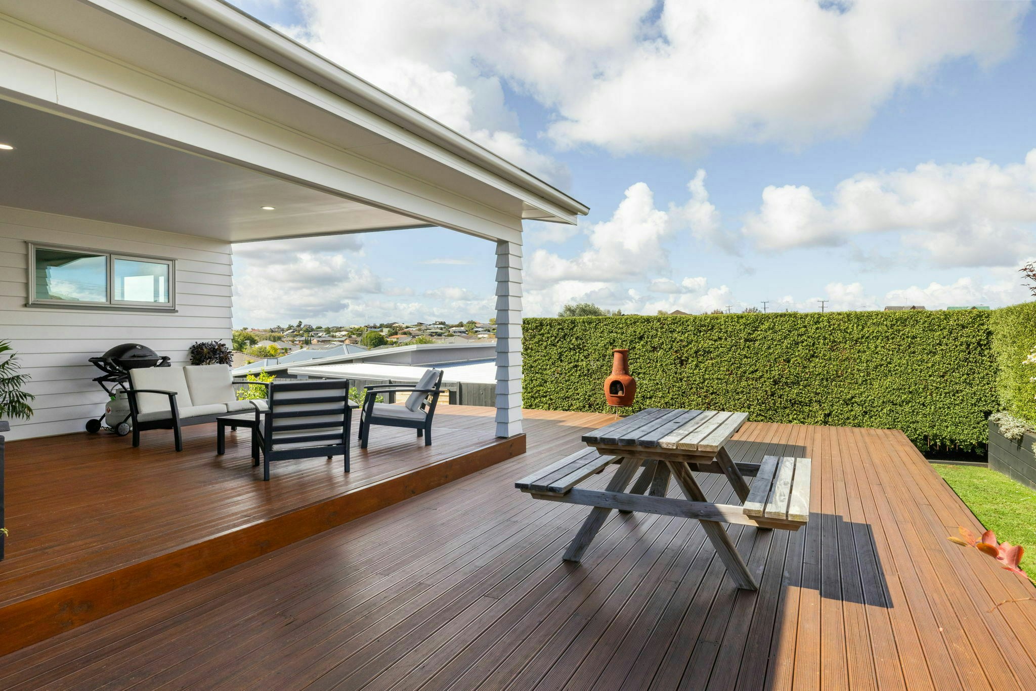 9 web or mls in House SR5 0860