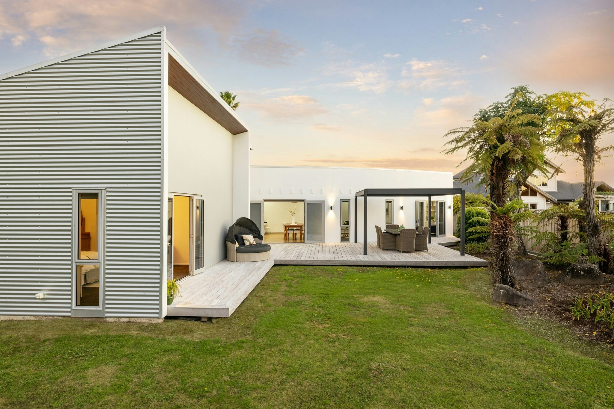 90 web or mls in House SR5 2264