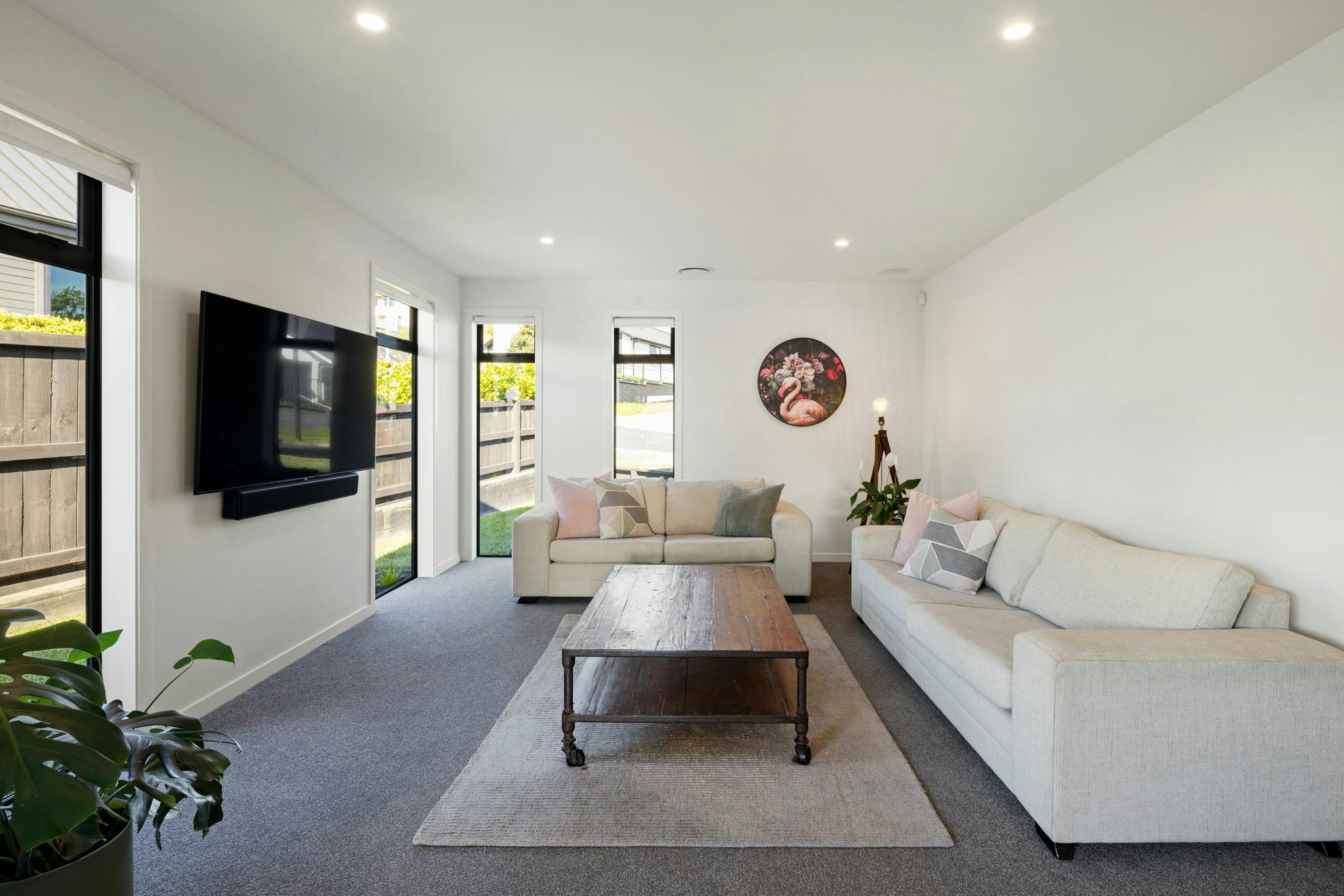 91 web or mls in House AR5 6109