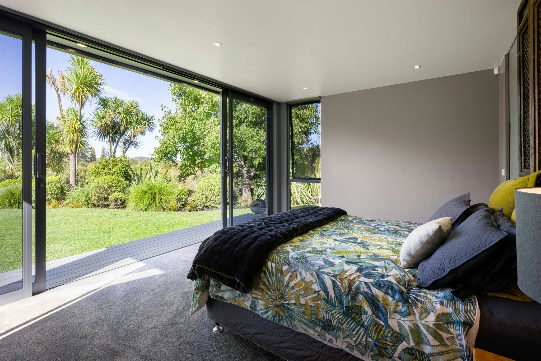 91 web or mls in House AR5 8065