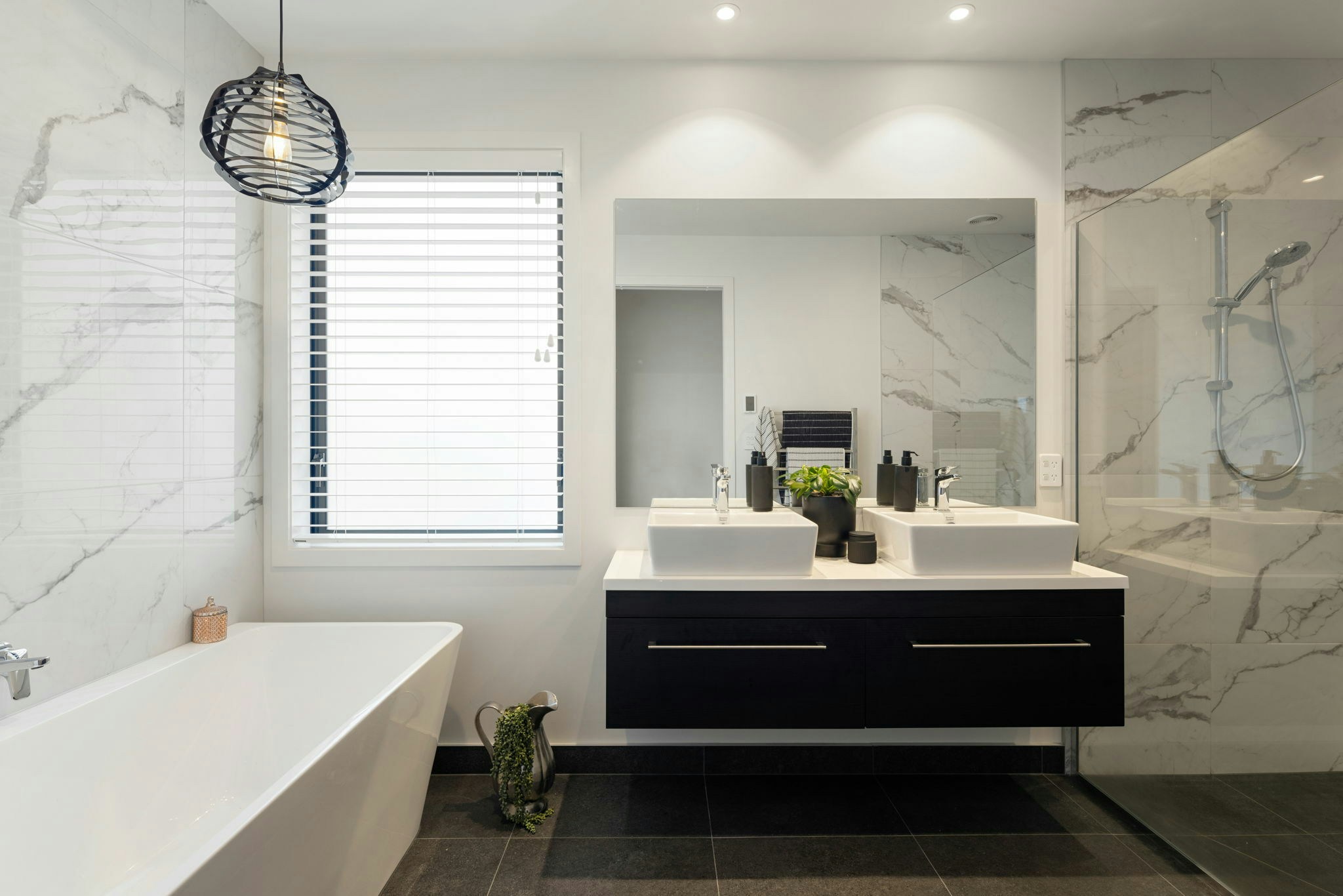 93 web or mls in House AR5 5456